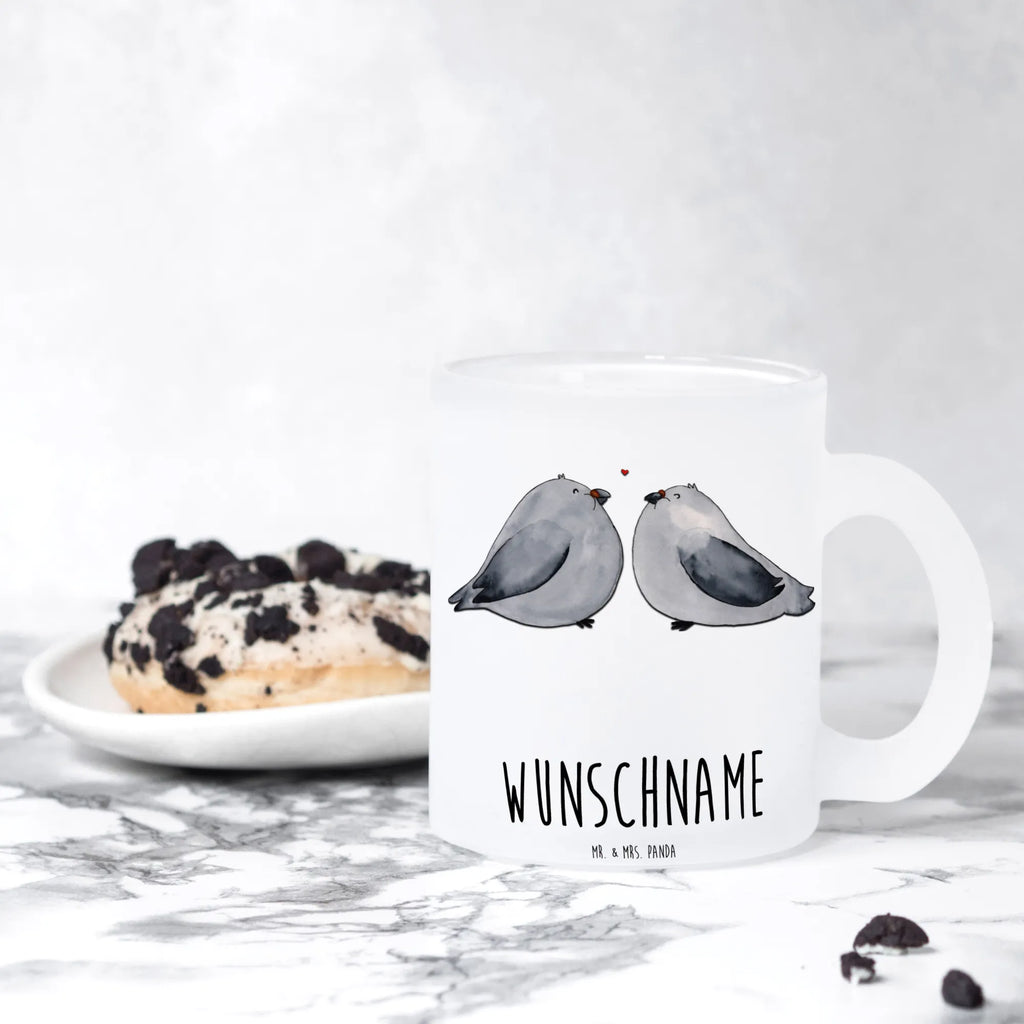 Personalisierte Teetasse Turteltauben Liebe Personalisierte Teetasse, Personalisiertes Teeglas, Personalisierter Teebecher, Personalisierte Glas Teetasse, Personalisierte Teetasse aus Glas, Teetasse mit Namen, Teeglas mit Namen, Teebecher mit Namen, Glas Teetasse mit Namen, Teetasse aus Glas mit Namen, Teetasse Wunschname, Teetasse selbst gestalten., Liebe, Partner, Freund, Freundin, Ehemann, Ehefrau, Heiraten, Verlobung, Heiratsantrag, Liebesgeschenk, Jahrestag, Hocheitstag, Turteltauben, Turteltäubchen, Tauben, Verliebt, Verlobt, Verheiratet, Geschenk Freundin, Geschenk Freund, Liebesbeweis, Hochzeitstag, Geschenk Hochzeit