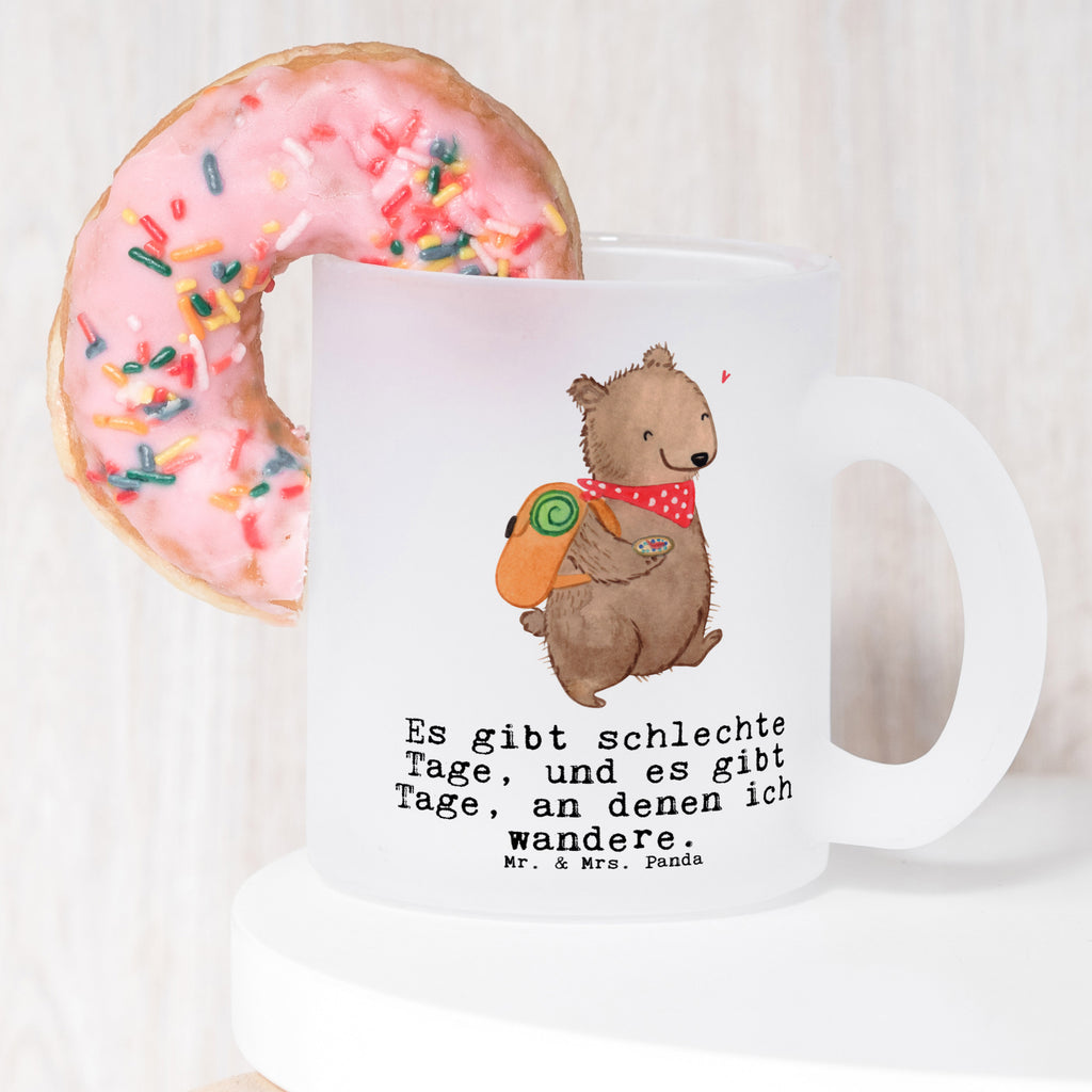 Teetasse Bär Wandern Tage Teetasse, Teeglas, Teebecher, Tasse mit Henkel, Tasse, Glas Teetasse, Teetasse aus Glas, Geschenk, Sport, Sportart, Hobby, Schenken, Danke, Dankeschön, Auszeichnung, Gewinn, Sportler, Wandern, Bergsteigen, Wintertouren, Outdoor Sport, Freizeitsport, Spazieren, Natur entdecken