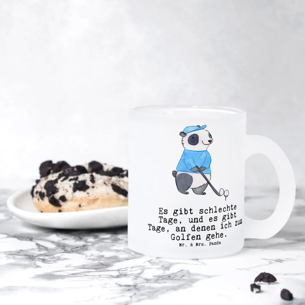 Teetasse Panda Golfen Teetasse, Teeglas, Teebecher, Tasse mit Henkel, Tasse, Glas Teetasse, Teetasse aus Glas, Geschenk, Sport, Sportart, Hobby, Schenken, Danke, Dankeschön, Auszeichnung, Gewinn, Sportler, Golfen, Golf spielen, Golfplatz, Golfturnier, Golf Verein