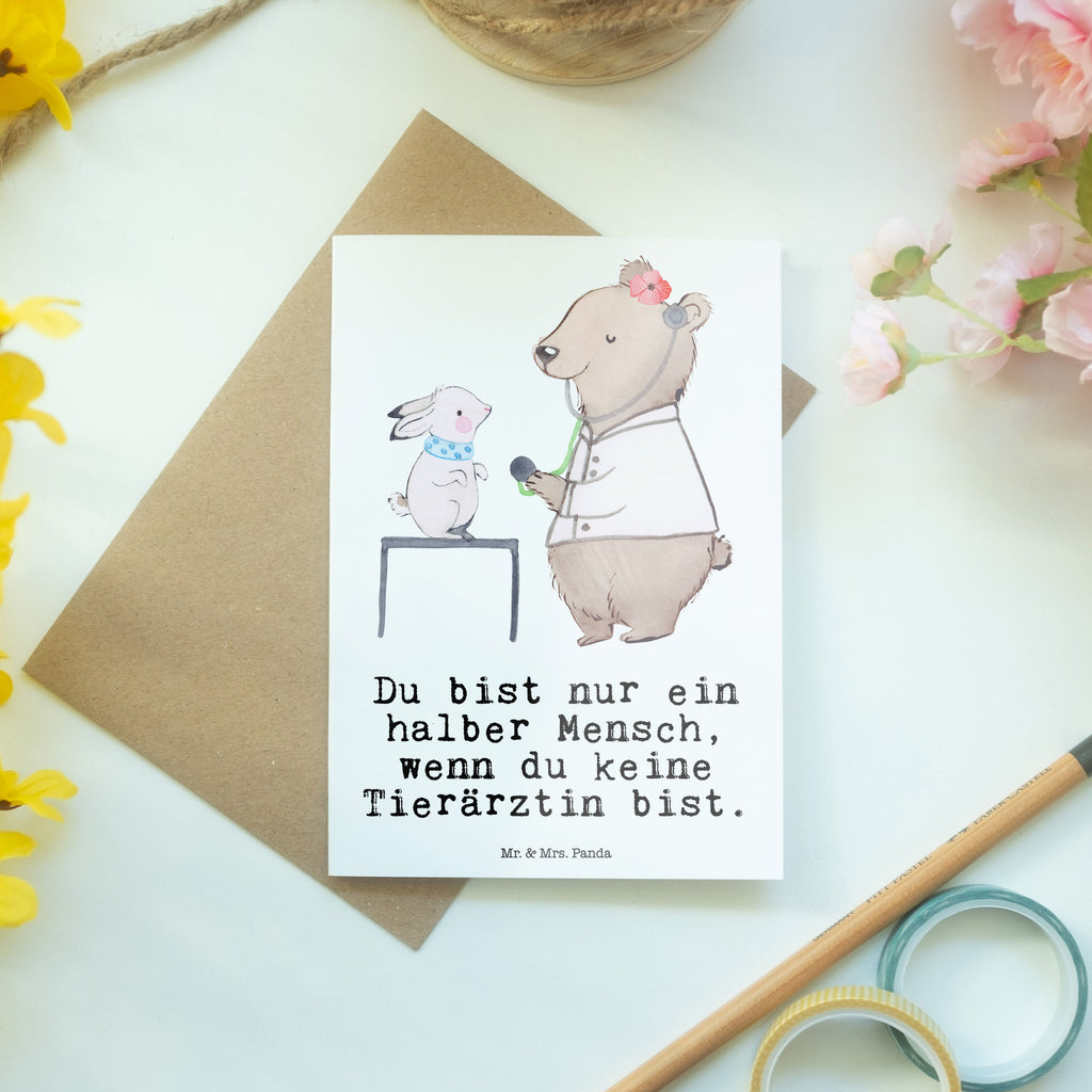 Grußkarte Tierärztin mit Herz Grußkarte, Klappkarte, Einladungskarte, Glückwunschkarte, Hochzeitskarte, Geburtstagskarte, Karte, Ansichtskarten, Beruf, Ausbildung, Jubiläum, Abschied, Rente, Kollege, Kollegin, Geschenk, Schenken, Arbeitskollege, Mitarbeiter, Firma, Danke, Dankeschön