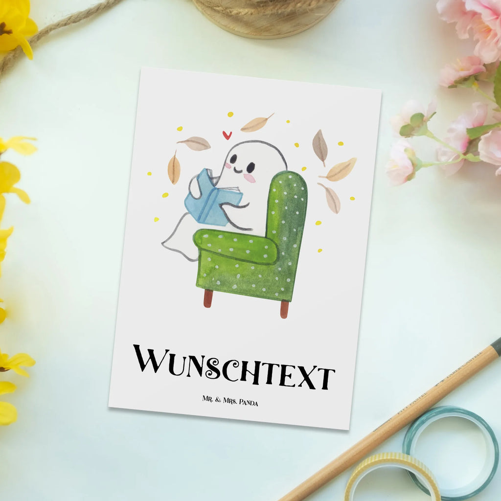 Personalisierte Postkarte Gespenst  Buch Postkarte mit Namen, Postkarte bedrucken, Postkarte mit Wunschtext, Postkarte personalisierbar, Geschenkkarte mit Namen, Grußkarte mit Namen, Karte mit Namen, Einladung mit Namen, Ansichtskarte mit Namen, Geschenkkarte mit Wunschtext, Grußkarte mit Wunschtext, Karte mit Wunschtext, Einladung mit Wunschtext, Ansichtskarte mit Wunschtext, Halloween, Deko, Martinssingen, Dekoration, Geschenke, Schenken, Gespenst, Buch, Herbst, gemütlich