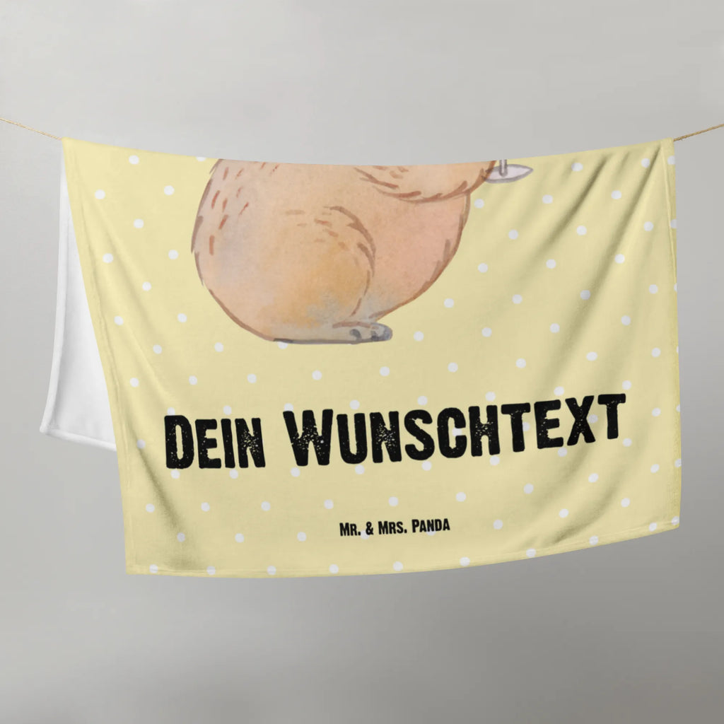 Babydecke mit Namen Capybara Wein Babdyecke personalisiert, Babydecke mit Namen, Babydecke bedrucken, Babygeschenk personalisiet, Babygeschenk mit Namen, Krabbeldecke mit Namen, Krabbeldecke personalisiert, Tiermotive, Gute Laune, lustige Sprüche, Tiere, Capybara Weinflasche, Weinliebhaber Geschenk, Capybara Zeichnung, Adrette Tiere, Panda Handzeichnung, Weintrinkendes Nagetier, Capybara Kunstwerk, Geschenk für Weinkenner, Stilvolles Capybara, Heiterer Capybara, Liebe zum Wein Spruch, Wein Spaßbild, Handgezeichnetes Capybara