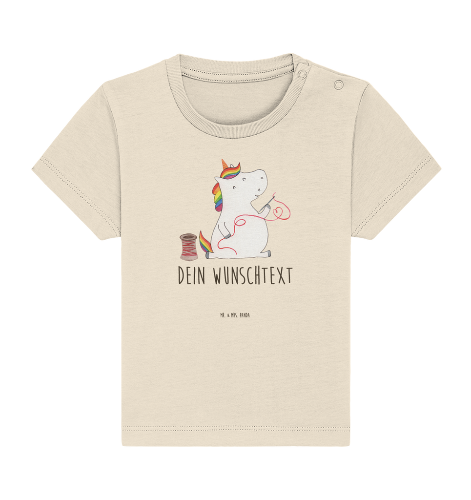 Personalisiertes Baby Shirt Einhorn Näherin Personalisiertes Baby T-Shirt, Personalisiertes Jungen Baby T-Shirt, Personalisiertes Mädchen Baby T-Shirt, Personalisiertes Shirt, Einhorn, Einhörner, Einhorn Deko, Pegasus, Unicorn, Näherin, nähen, Mädchen, Freundin, Häkeln, Stricken, basteln, Nähzimmer