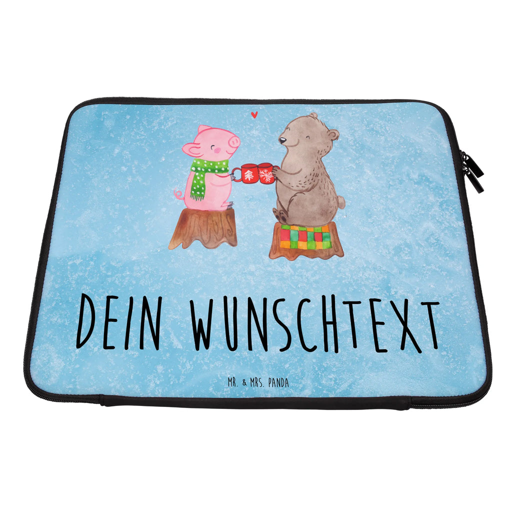 Personalisierte Notebook Tasche Glühschwein Sause Personalisierte Notebook Tasche, Personalisierte Notebooktasche, Personalisierte Computertasche, Personalisierte Notebook-Reisehülle, Personalisierte Laptop Hülle, Personalisierte Laptop Tasche, Notebook Tasche personalisiert, Notebook Tasche mit Namen, Notebook Tasche bedrucken, Winter, Weihnachten, Weihnachtsdeko, Nikolaus, Advent, Heiligabend, Wintermotiv, Prost, Alles Gute, Weihnachtszeit, Schwein, Bär