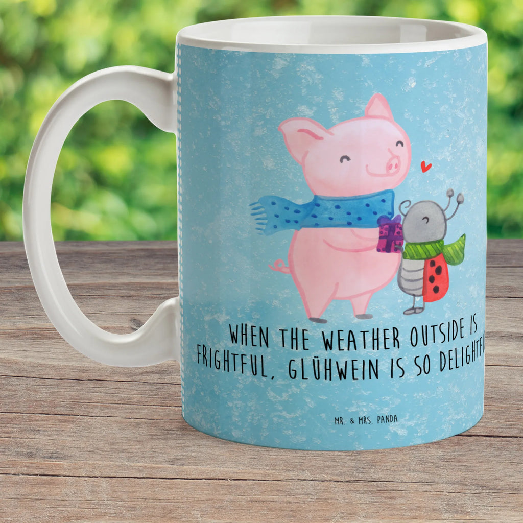 Kindertasse Glühschwein Smörle Kindertasse, Kinder Tasse, Kunststoff Tasse, Kindergarten Tasse, Trinkbecher, Camping Becher, Kaffeetasse, Kunststoffbecher, Kindergartenbecher, Outdoorgeschirr, Kunststoffgeschirr, Reisebecher, Reisetasse, Kinderbecher, Bruchfeste Tasse, Bruchsichere Tasse, Plastik Tasse, Plastiktasse, Winter, Weihnachten, Weihnachtsdeko, Nikolaus, Advent, Heiligabend, Wintermotiv, Handgezeichnetes Glühschwein, Kreatives Glühschwein Design, Winterlicher Glühwein Spruch, Glühwein Liebhaber Geschenk, Herzliches Marienkäfer Motiv, Marienkäfer in Winterkleidung, Glühwein ist köstlich Spruch, Smörle der stolze Marienkäfer, Süßer Marienkäfer gibt Geschenk, Romantische Geschenkidee Glühwein