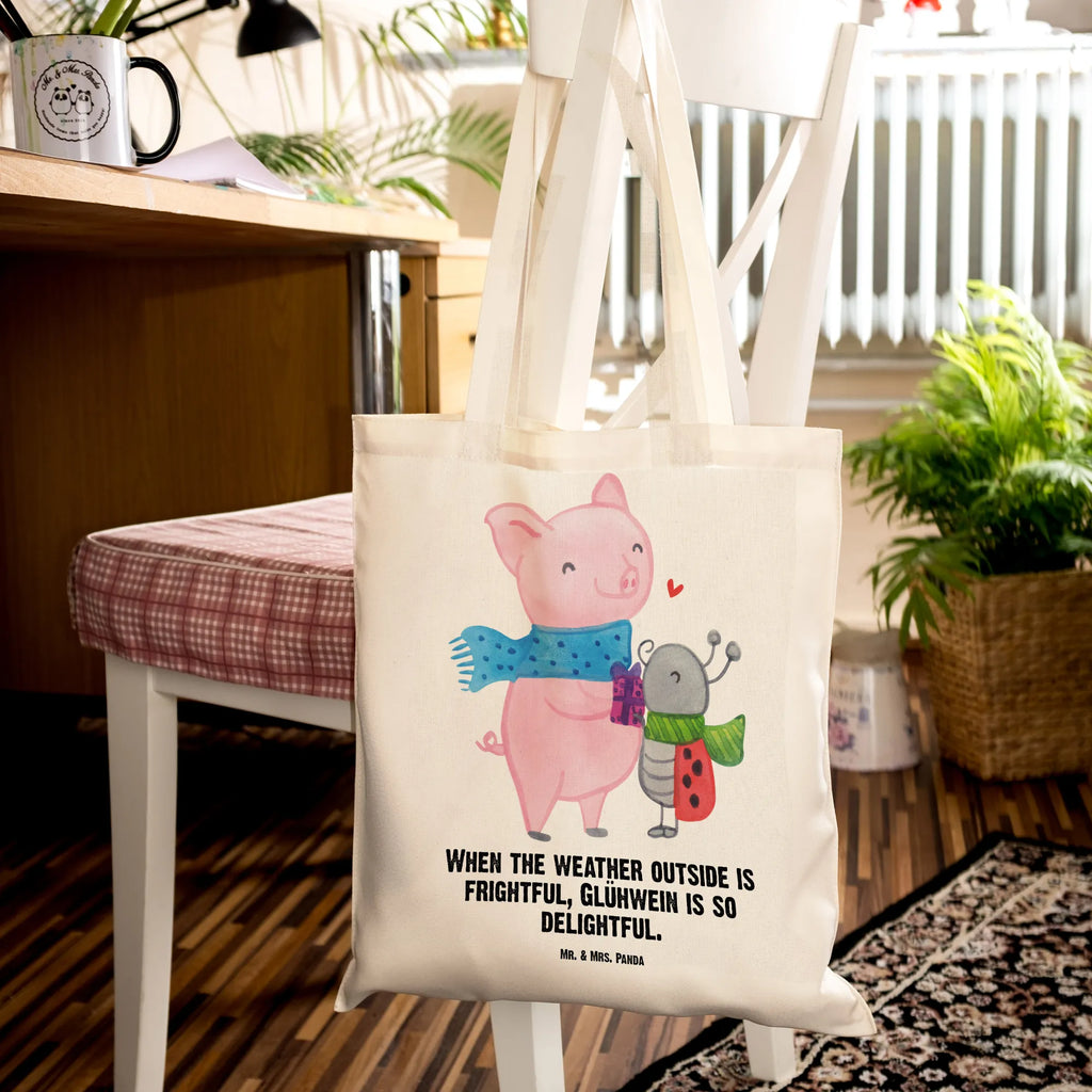 Tragetasche Glühschwein Smörle Beuteltasche, Beutel, Einkaufstasche, Jutebeutel, Stoffbeutel, Tasche, Shopper, Umhängetasche, Strandtasche, Schultertasche, Stofftasche, Tragetasche, Badetasche, Jutetasche, Einkaufstüte, Laptoptasche, Winter, Weihnachten, Weihnachtsdeko, Nikolaus, Advent, Heiligabend, Wintermotiv, Handgezeichnetes Glühschwein, Kreatives Glühschwein Design, Winterlicher Glühwein Spruch, Glühwein Liebhaber Geschenk, Herzliches Marienkäfer Motiv, Marienkäfer in Winterkleidung, Glühwein ist köstlich Spruch, Smörle der stolze Marienkäfer, Süßer Marienkäfer gibt Geschenk, Romantische Geschenkidee Glühwein