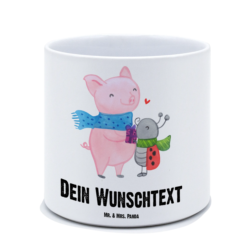 Personalisierter XL Blumentopf Glühschwein Smörle Personalisierter Blumentopf, Personalisierter Übertopf, Personalisierter Pflanztopf, Personalisierter Keramiktopf, Personalisierter Kräutertopf, Personalisierter Topf, Personalisierter Pflanzkübel, Personalisierter Blumenübertopf, Winter, Weihnachten, Weihnachtsdeko, Nikolaus, Advent, Heiligabend, Wintermotiv, Handgezeichnetes Glühschwein, Kreatives Glühschwein Design, Winterlicher Glühwein Spruch, Glühwein Liebhaber Geschenk, Herzliches Marienkäfer Motiv, Marienkäfer in Winterkleidung, Glühwein ist köstlich Spruch, Smörle der stolze Marienkäfer, Süßer Marienkäfer gibt Geschenk, Romantische Geschenkidee Glühwein