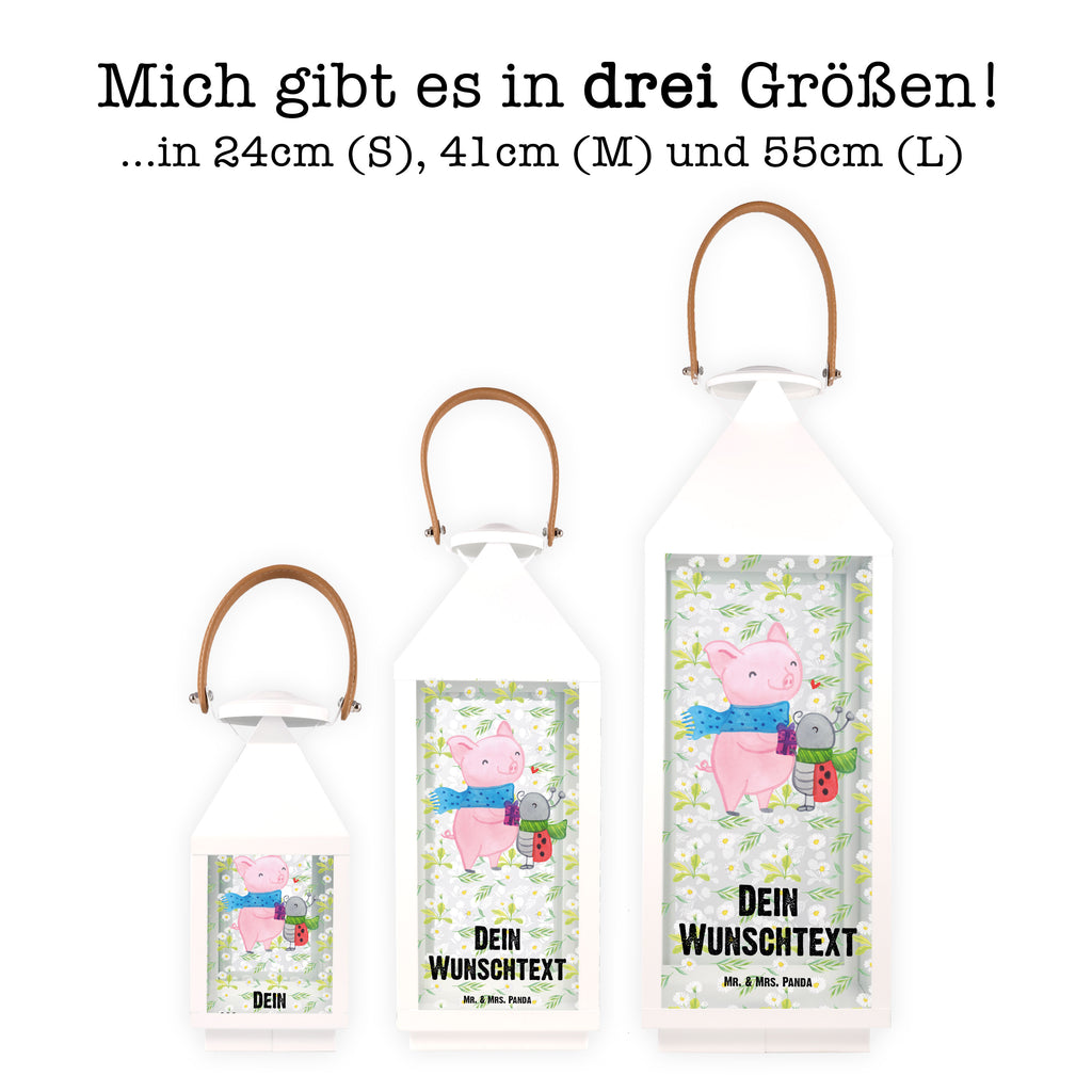 Personalisierte Deko Laterne Glühschwein Smörle Gartenlampe, Gartenleuchte, Gartendekoration, Gartenlicht, Laterne kleine Laternen, XXL Laternen, Laterne groß, Winter, Weihnachten, Weihnachtsdeko, Nikolaus, Advent, Heiligabend, Wintermotiv, Handgezeichnetes Glühschwein, Kreatives Glühschwein Design, Winterlicher Glühwein Spruch, Glühwein Liebhaber Geschenk, Herzliches Marienkäfer Motiv, Marienkäfer in Winterkleidung, Glühwein ist köstlich Spruch, Smörle der stolze Marienkäfer, Süßer Marienkäfer gibt Geschenk, Romantische Geschenkidee Glühwein