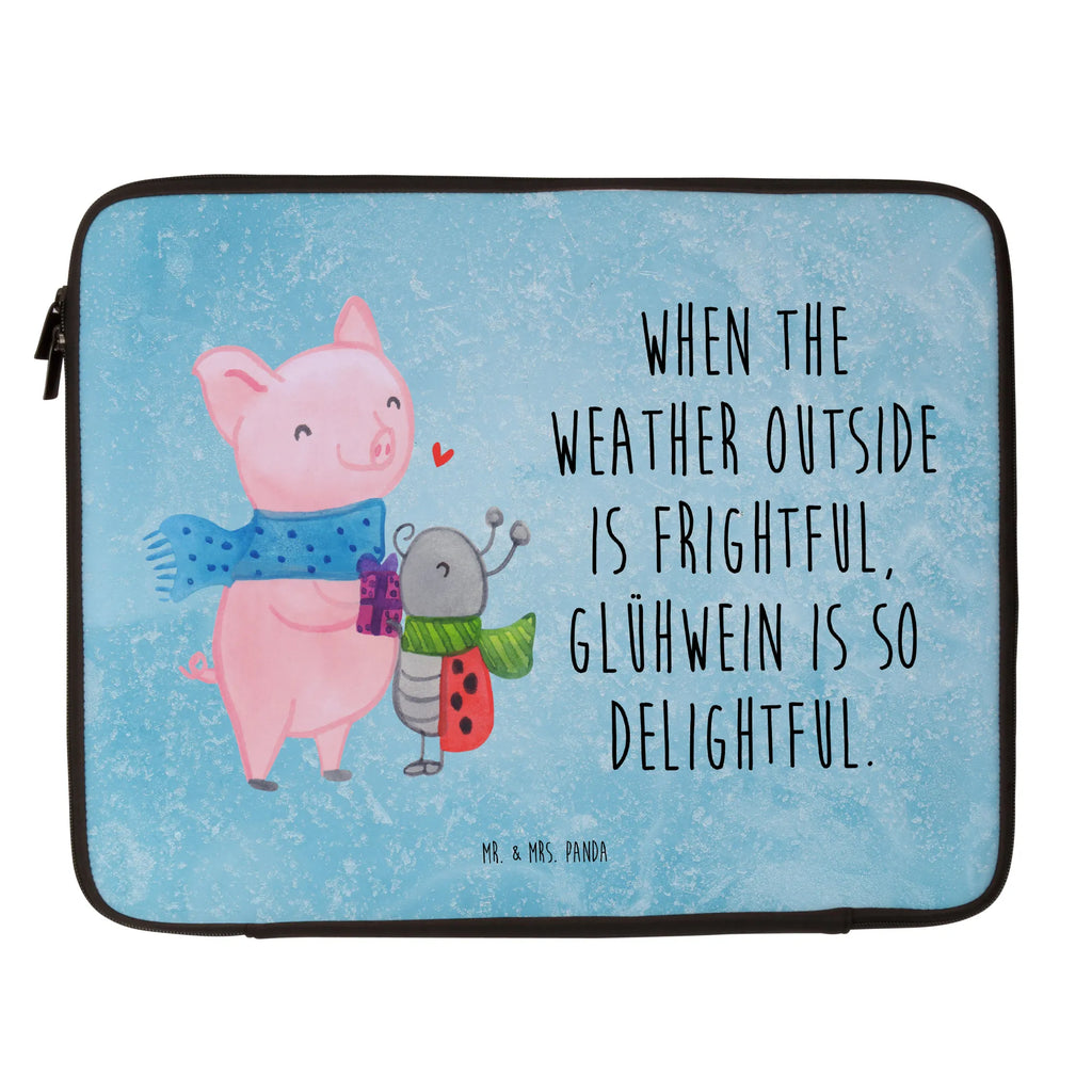 Notebook Tasche Glühschwein Smörle Notebook Tasche, Laptop, Computertasche, Tasche, Notebook-Tasche, Notebook-Reisehülle, Notebook Schutz, Winter, Weihnachten, Weihnachtsdeko, Nikolaus, Advent, Heiligabend, Wintermotiv, Handgezeichnetes Glühschwein, Kreatives Glühschwein Design, Winterlicher Glühwein Spruch, Glühwein Liebhaber Geschenk, Herzliches Marienkäfer Motiv, Marienkäfer in Winterkleidung, Glühwein ist köstlich Spruch, Smörle der stolze Marienkäfer, Süßer Marienkäfer gibt Geschenk, Romantische Geschenkidee Glühwein