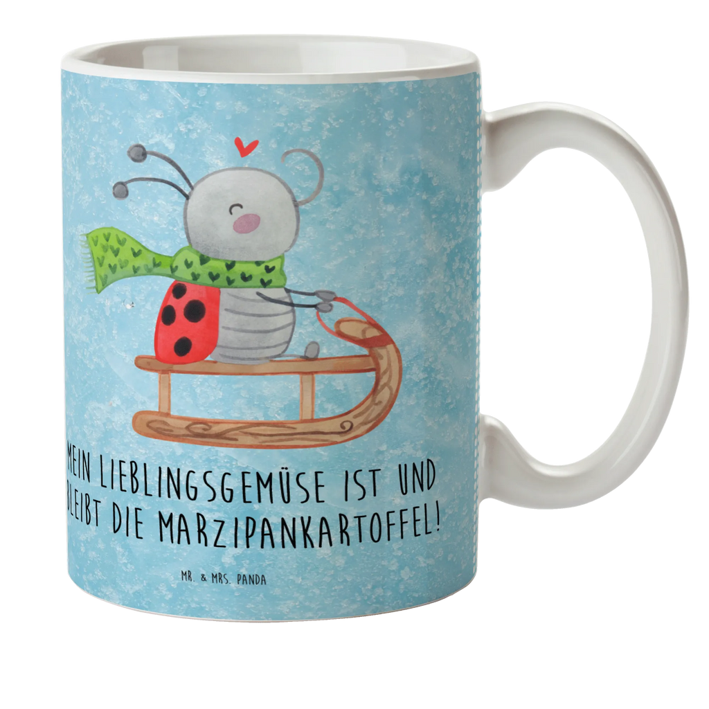 Kindertasse Smörle Rodeln Kindertasse, Kinder Tasse, Kunststoff Tasse, Kindergarten Tasse, Trinkbecher, Camping Becher, Kaffeetasse, Kunststoffbecher, Kindergartenbecher, Outdoorgeschirr, Kunststoffgeschirr, Reisebecher, Reisetasse, Kinderbecher, Bruchfeste Tasse, Bruchsichere Tasse, Plastik Tasse, Plastiktasse, Winter, Weihnachten, Weihnachtsdeko, Nikolaus, Advent, Heiligabend, Wintermotiv, Schlittenfahren, Smörle, Marzipan