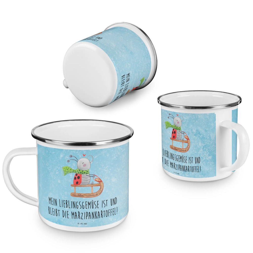 Camping Emaille Tasse Smörle Rodeln Campingtasse, Trinkbecher, Metalltasse, Outdoor Tasse, Emaille Trinkbecher, Blechtasse Outdoor, Emaille Campingbecher, Edelstahl Trinkbecher, Metalltasse für Camping, Kaffee Blechtasse, Camping Tasse Metall, Emaille Tasse, Emaille Becher, Tasse Camping, Tasse Emaille, Emaille Tassen, Camping Becher, Metall Tasse, Camping Tassen, Blechtasse, Emaille Tasse Camping, Camping Tasse Emaille, Emailletasse, Camping Tassen Emaille, Campingbecher, Blechtassen, Outdoor Becher, Campingtassen, Emaille Becher Camping, Camping Becher Edelstahl, Winter, Weihnachten, Weihnachtsdeko, Nikolaus, Advent, Heiligabend, Wintermotiv, Schlittenfahren, Smörle, Marzipan