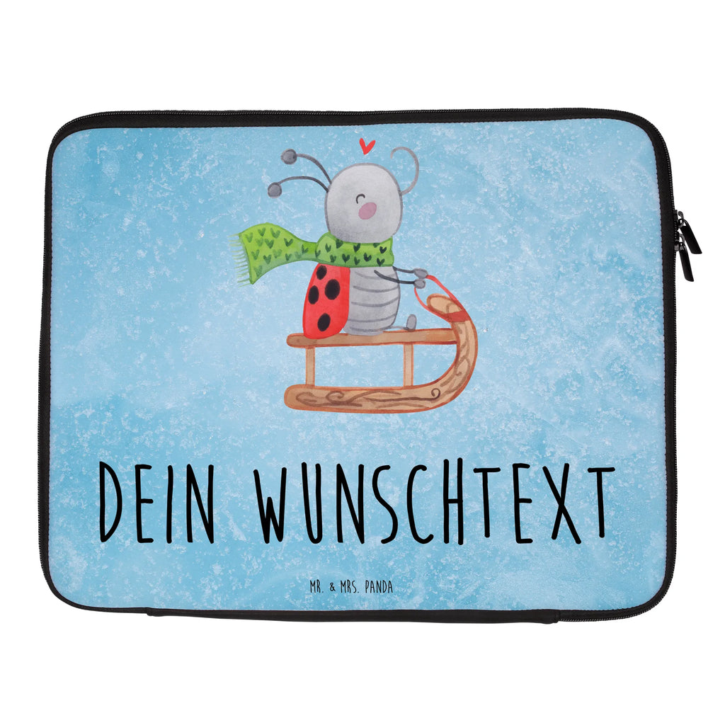 Personalisierte Notebook Tasche Smörle Rodeln Personalisierte Notebook Tasche, Personalisierte Notebooktasche, Personalisierte Computertasche, Personalisierte Notebook-Reisehülle, Personalisierte Laptop Hülle, Personalisierte Laptop Tasche, Notebook Tasche personalisiert, Notebook Tasche mit Namen, Notebook Tasche bedrucken, Winter, Weihnachten, Weihnachtsdeko, Nikolaus, Advent, Heiligabend, Wintermotiv, Schlittenfahren, Smörle, Marzipan