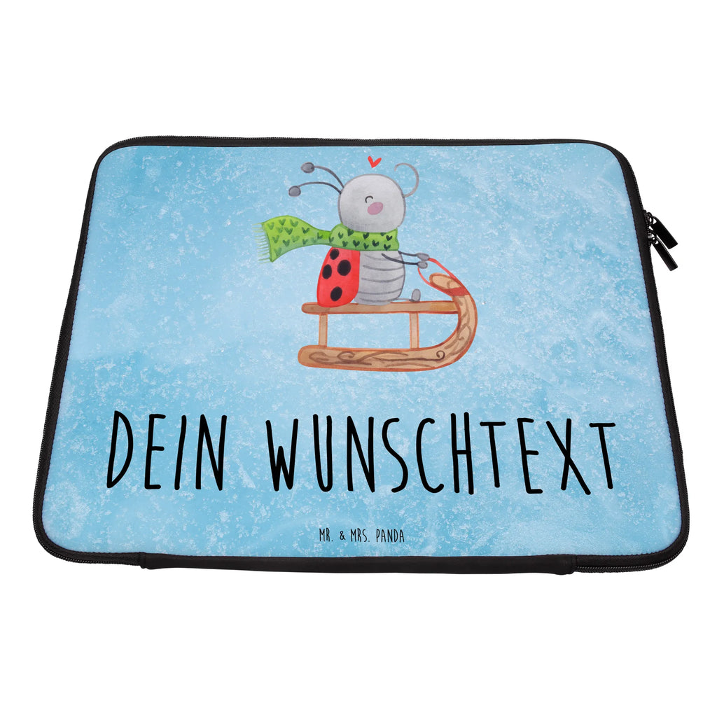 Personalisierte Notebook Tasche Smörle Rodeln Personalisierte Notebook Tasche, Personalisierte Notebooktasche, Personalisierte Computertasche, Personalisierte Notebook-Reisehülle, Personalisierte Laptop Hülle, Personalisierte Laptop Tasche, Notebook Tasche personalisiert, Notebook Tasche mit Namen, Notebook Tasche bedrucken, Winter, Weihnachten, Weihnachtsdeko, Nikolaus, Advent, Heiligabend, Wintermotiv, Schlittenfahren, Smörle, Marzipan