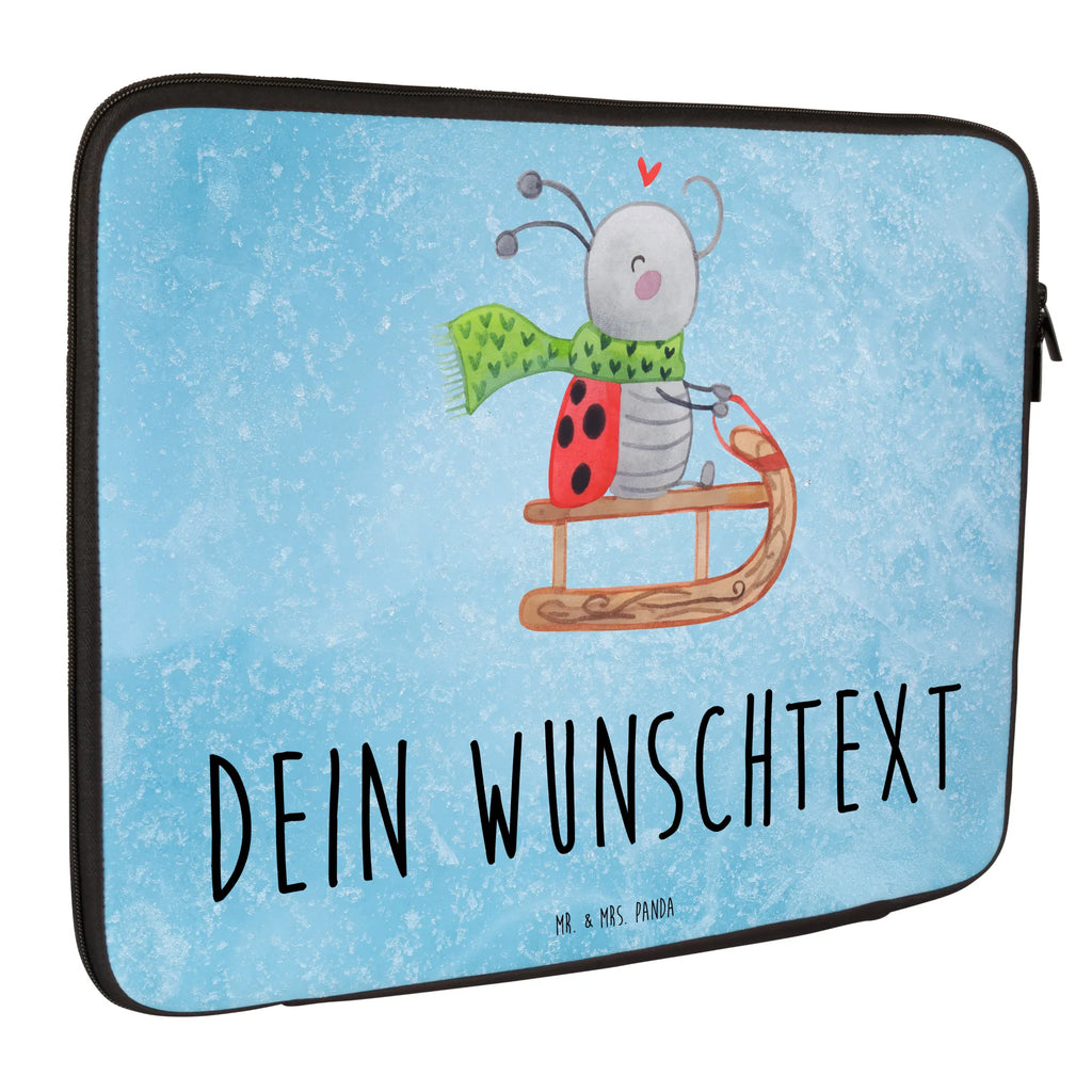 Personalisierte Notebook Tasche Smörle Rodeln Personalisierte Notebook Tasche, Personalisierte Notebooktasche, Personalisierte Computertasche, Personalisierte Notebook-Reisehülle, Personalisierte Laptop Hülle, Personalisierte Laptop Tasche, Notebook Tasche personalisiert, Notebook Tasche mit Namen, Notebook Tasche bedrucken, Winter, Weihnachten, Weihnachtsdeko, Nikolaus, Advent, Heiligabend, Wintermotiv, Schlittenfahren, Smörle, Marzipan