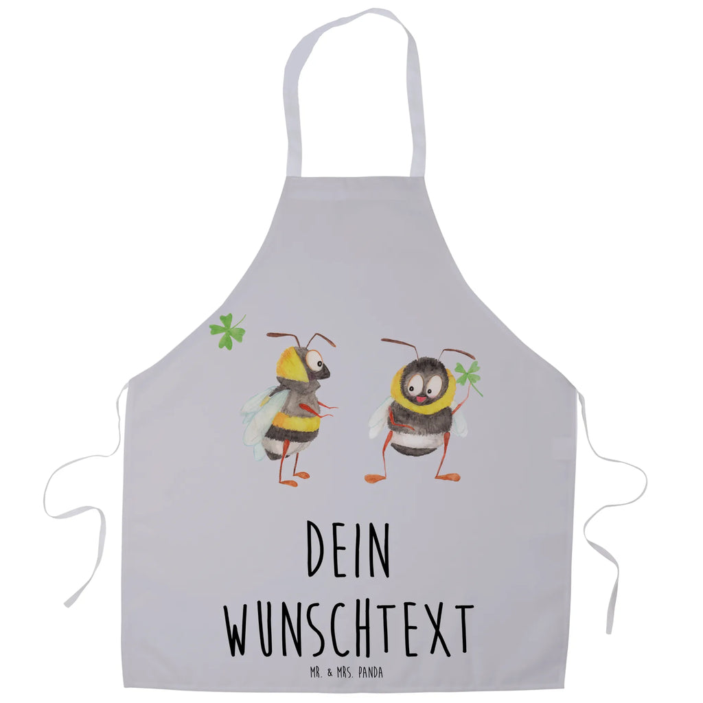 Personalisierte Kochschürze Bienen Paar Personalisierte Kochschürze, Personalisierte Schürze, Personalisierte Backschürze, Personalisierte Küchenschürze, Personalisierte Grillschürze, Personalisierte Latzschürze, Kochschürze mit Namen, Schürze mit Namen, Backschürze mit Namen, Küchenschürze mit Namen, Grillschürze mit Namen, Latzschürze mit Namen, Schürze bedrucken, Kochschürze personalisiert, Kochschürze personalisieren, Personalisierte Kochschürzen, Schürze personalisiert, Grillschürze personalisieren, Schürze personalisieren, Grillschürze personalisiert, Kochschürze bedrucken, Kochschürze selbst gestalten, Schürze selbst gestalten, Grillschürze bedrucken, Liebe, Partner, Freund, Freundin, Ehemann, Ehefrau, Heiraten, Verlobung, Heiratsantrag, Liebesgeschenk, Jahrestag, Hocheitstag, Valentinstag, Geschenk für Frauen, Hochzeitstag, Mitbringsel, Geschenk für Freundin, Geschenk für Partner, Liebesbeweis, für Männer, für Ehemann, Schildkröten, verliebte Schildkröten