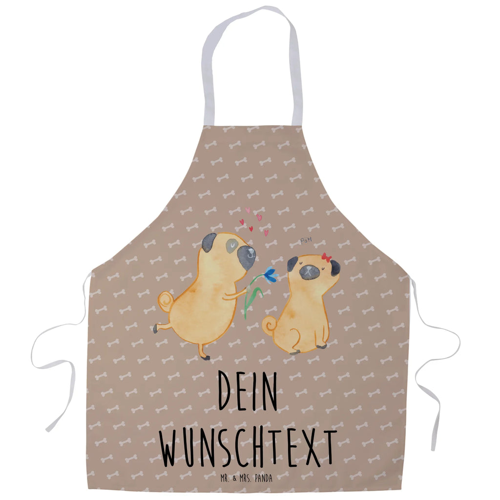 Personalisierte Kochschürze Mops verliebt Personalisierte Kochschürze, Personalisierte Schürze, Personalisierte Backschürze, Personalisierte Küchenschürze, Personalisierte Grillschürze, Personalisierte Latzschürze, Kochschürze mit Namen, Schürze mit Namen, Backschürze mit Namen, Küchenschürze mit Namen, Grillschürze mit Namen, Latzschürze mit Namen, Schürze bedrucken, Kochschürze personalisiert, Kochschürze personalisieren, Personalisierte Kochschürzen, Schürze personalisiert, Grillschürze personalisieren, Schürze personalisieren, Grillschürze personalisiert, Kochschürze bedrucken, Kochschürze selbst gestalten, Schürze selbst gestalten, Grillschürze bedrucken, Hund, Hundemotiv, Haustier, Hunderasse, Tierliebhaber, Hundebesitzer, Sprüche, Mops, Möpse, Hundeliebe, verliebt, Liebe, Liebesspruch. Verlobt, Geschenk Freund, Partner