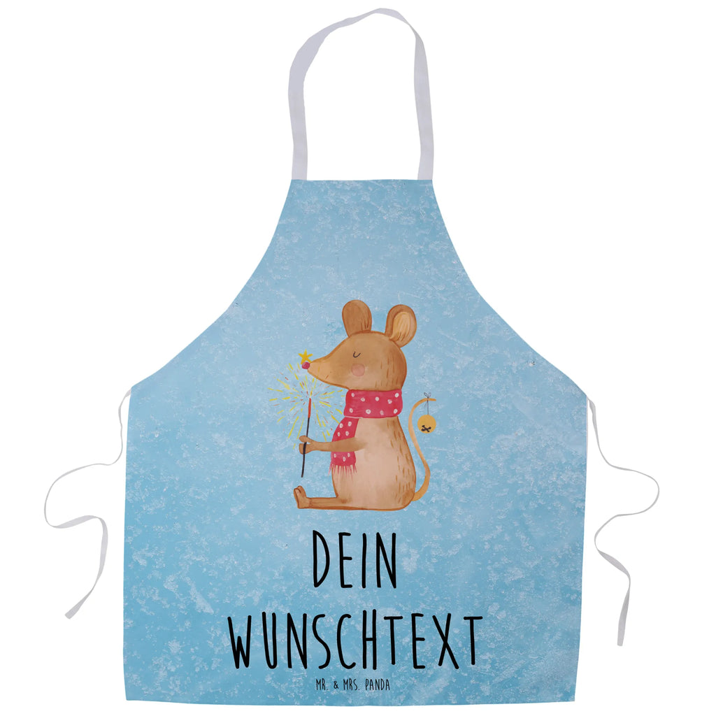 Personalisierte Kochschürze Weihnachtsmaus Personalisierte Kochschürze, Personalisierte Schürze, Personalisierte Backschürze, Personalisierte Küchenschürze, Personalisierte Grillschürze, Personalisierte Latzschürze, Kochschürze mit Namen, Schürze mit Namen, Backschürze mit Namen, Küchenschürze mit Namen, Grillschürze mit Namen, Latzschürze mit Namen, Schürze bedrucken, Kochschürze personalisiert, Kochschürze personalisieren, Personalisierte Kochschürzen, Schürze personalisiert, Grillschürze personalisieren, Schürze personalisieren, Grillschürze personalisiert, Kochschürze bedrucken, Kochschürze selbst gestalten, Schürze selbst gestalten, Grillschürze bedrucken, Winter, Weihnachten, Weihnachtsdeko, Nikolaus, Advent, Heiligabend, Wintermotiv, Frohe Weihnachten, Weihnachtsgruß, Weihnachtsmotiv, Maus, Mäuschen, Weihnachtswunder