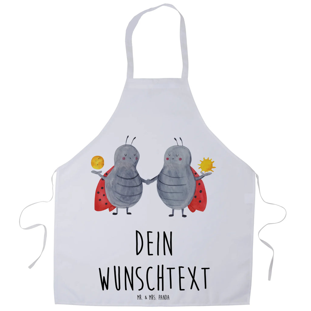 Personalisierte Kochschürze Sternzeichen Zwilling Personalisierte Kochschürze, Personalisierte Schürze, Personalisierte Backschürze, Personalisierte Küchenschürze, Personalisierte Grillschürze, Personalisierte Latzschürze, Kochschürze mit Namen, Schürze mit Namen, Backschürze mit Namen, Küchenschürze mit Namen, Grillschürze mit Namen, Latzschürze mit Namen, Schürze bedrucken, Kochschürze personalisiert, Kochschürze personalisieren, Personalisierte Kochschürzen, Schürze personalisiert, Grillschürze personalisieren, Schürze personalisieren, Grillschürze personalisiert, Kochschürze bedrucken, Kochschürze selbst gestalten, Schürze selbst gestalten, Grillschürze bedrucken, Tierkreiszeichen, Sternzeichen, Horoskop, Astrologie, Aszendent, Zwillinge, Zwilling Geschenk, Zwilling Sternzeichen, Geburtstag Mai, Geschenk Mai, Geschenk Juni, Marienkäfer, Glückskäfer, Zwillingsbruder, Zwillingsschwester