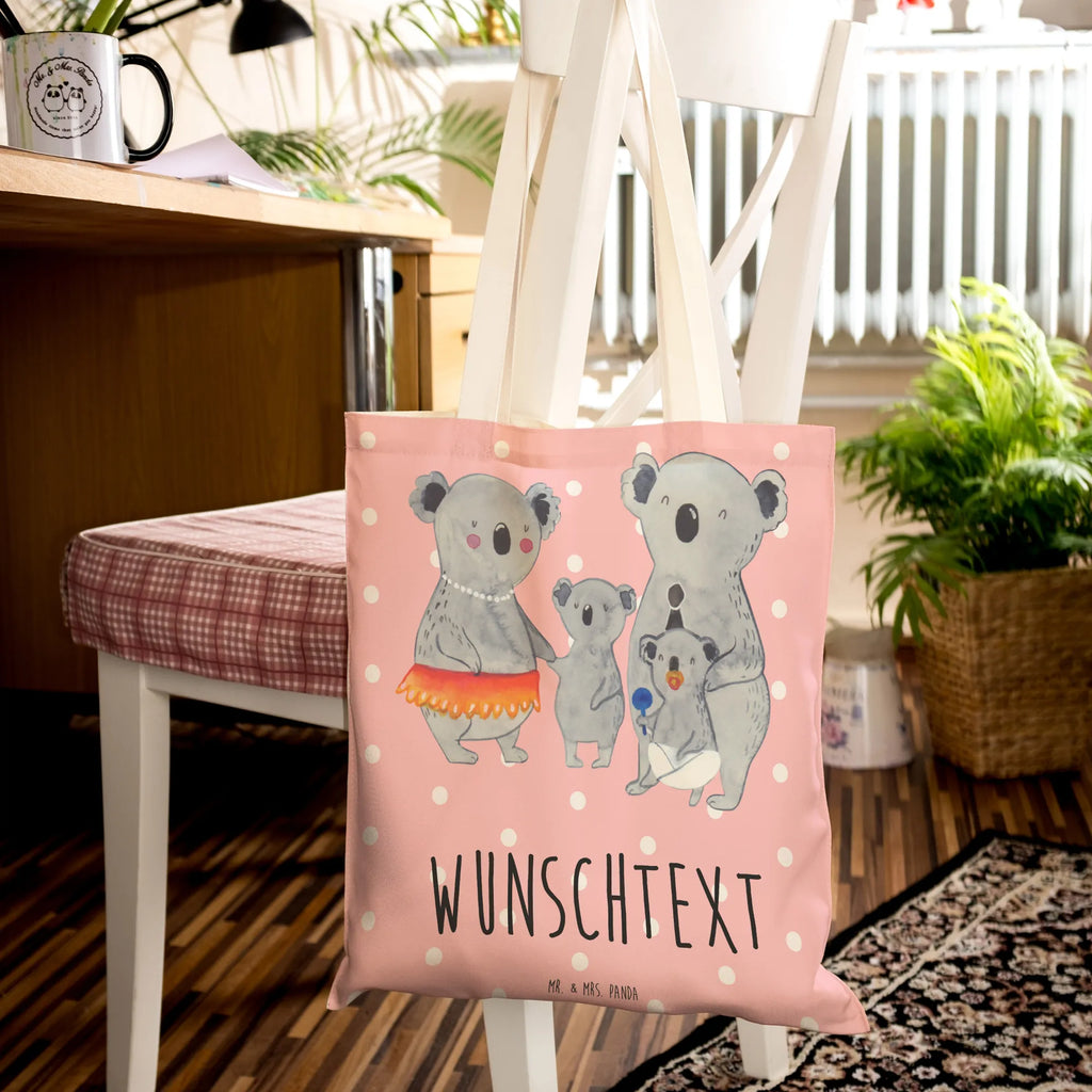 Personalisierte Einkaufstasche Koala Familie Personalisierte Tragetasche, Personalisierte Tasche, Personalisierter Beutel, Personalisierte Stofftasche, Personalisierte Baumwolltasche, Personalisierte Umhängetasche, Personalisierter Shopper, Personalisierte Einkaufstasche, Personalisierte Beuteltasche, Tragetasche mit Namen, Tasche mit Namen, Beutel mit Namen, Stofftasche mit Namen, Baumwolltasche mit Namen, Umhängetasche mit Namen, Shopper mit Namen, Einkaufstasche mit Namen, Beuteltasche, Wunschtext, Wunschnamen, Personalisierbar, Personalisierung, Familie, Vatertag, Muttertag, Bruder, Schwester, Mama, Papa, Oma, Opa, Koala, Koalas, Family, Kinder, Geschwister, Familienleben