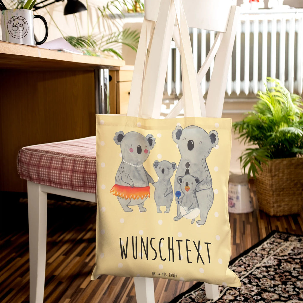 Personalisierte Einkaufstasche Koala Familie Personalisierte Tragetasche, Personalisierte Tasche, Personalisierter Beutel, Personalisierte Stofftasche, Personalisierte Baumwolltasche, Personalisierte Umhängetasche, Personalisierter Shopper, Personalisierte Einkaufstasche, Personalisierte Beuteltasche, Tragetasche mit Namen, Tasche mit Namen, Beutel mit Namen, Stofftasche mit Namen, Baumwolltasche mit Namen, Umhängetasche mit Namen, Shopper mit Namen, Einkaufstasche mit Namen, Beuteltasche, Wunschtext, Wunschnamen, Personalisierbar, Personalisierung, Familie, Vatertag, Muttertag, Bruder, Schwester, Mama, Papa, Oma, Opa, Koala, Koalas, Family, Kinder, Geschwister, Familienleben