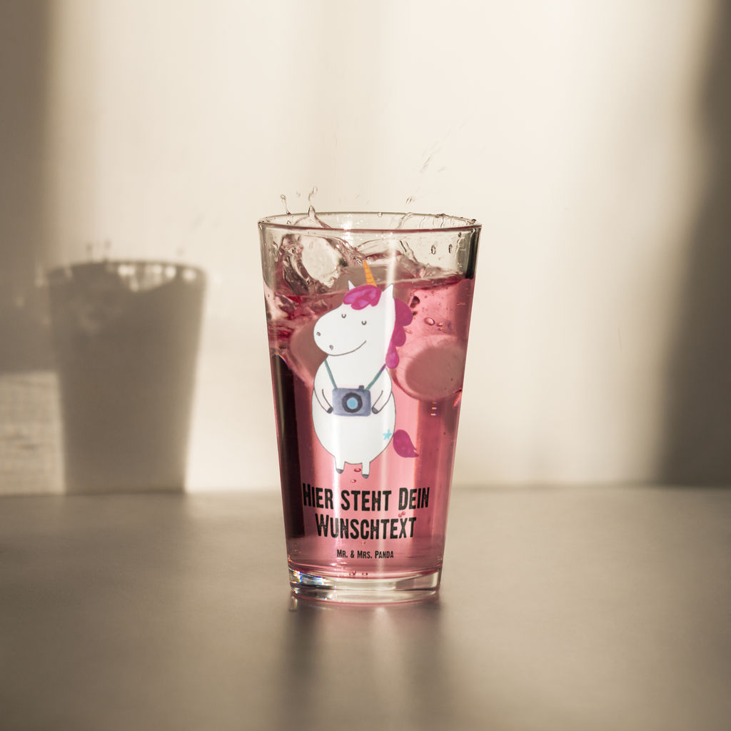 Personalisiertes Trinkglas Einhorn Fotograf Personalisiertes Trinkglas, Personalisiertes Glas, Personalisiertes Pint Glas, Personalisiertes Bierglas, Personalisiertes Cocktail Glas, Personalisiertes Wasserglas, Glas mit Namen, Glas selber bedrucken, Wunschtext, Selbst drucken, Wunschname, Einhorn, Einhörner, Einhorn Deko, Pegasus, Unicorn, Fotograf, Fotografie, Kamera, Reisen, Weltreise, Weltenbummler, Urlaub, Tourist, Kurztrip, Reise, Städtereise