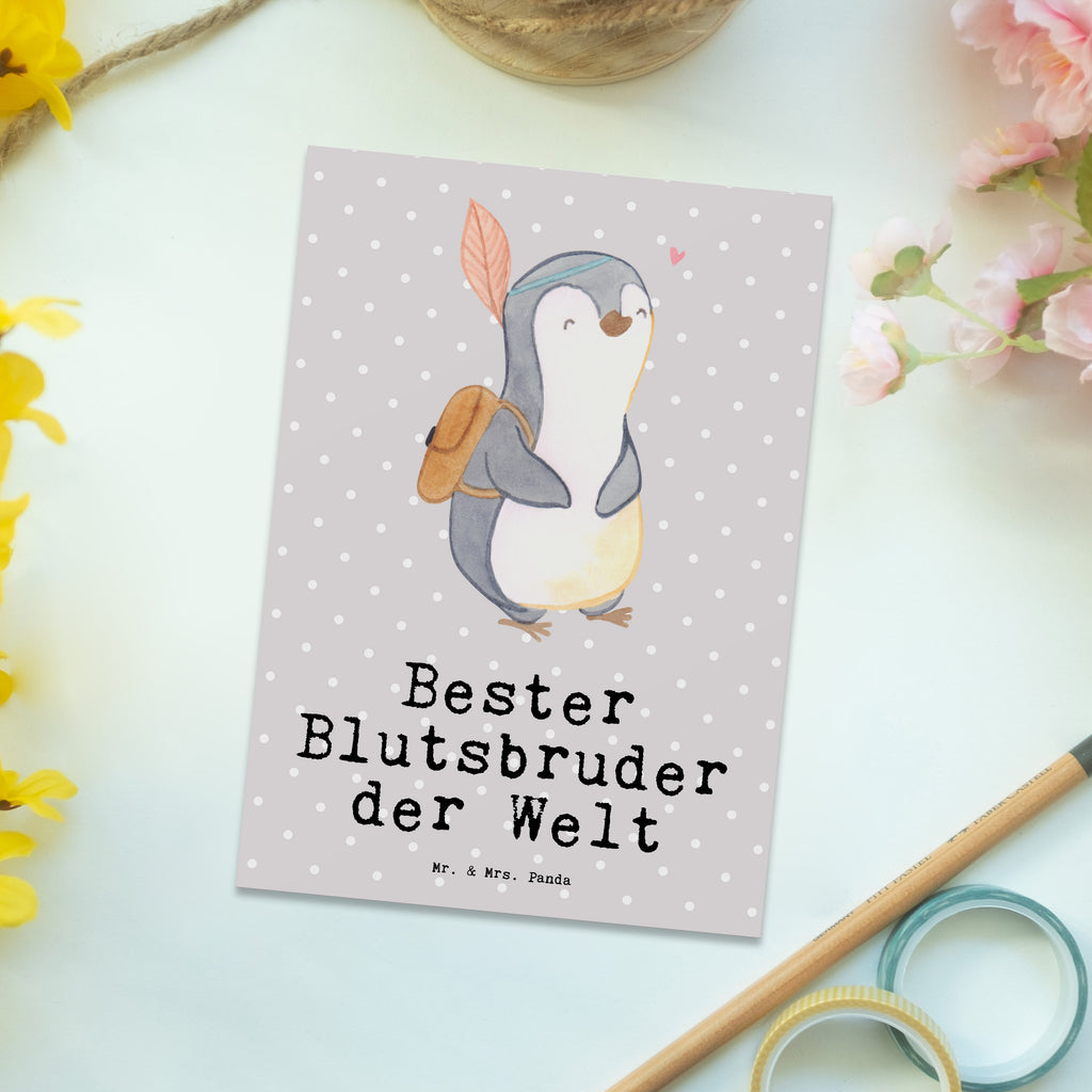 Postkarte Pinguin Bester Blutsbruder der Welt Postkarte, Karte, Geschenkkarte, Grußkarte, Einladung, Ansichtskarte, Geburtstagskarte, Einladungskarte, Dankeskarte, Ansichtskarten, Einladung Geburtstag, Einladungskarten Geburtstag, für, Dankeschön, Geschenk, Schenken, Geburtstag, Geburtstagsgeschenk, Geschenkidee, Danke, Bedanken, Mitbringsel, Freude machen, Geschenktipp, Blutsbruder, Blutsgeschwister, Freund, Brüder, Geschwister, Bruderherz, Brother, Familie, Kleinigkeit, Bester, Sido