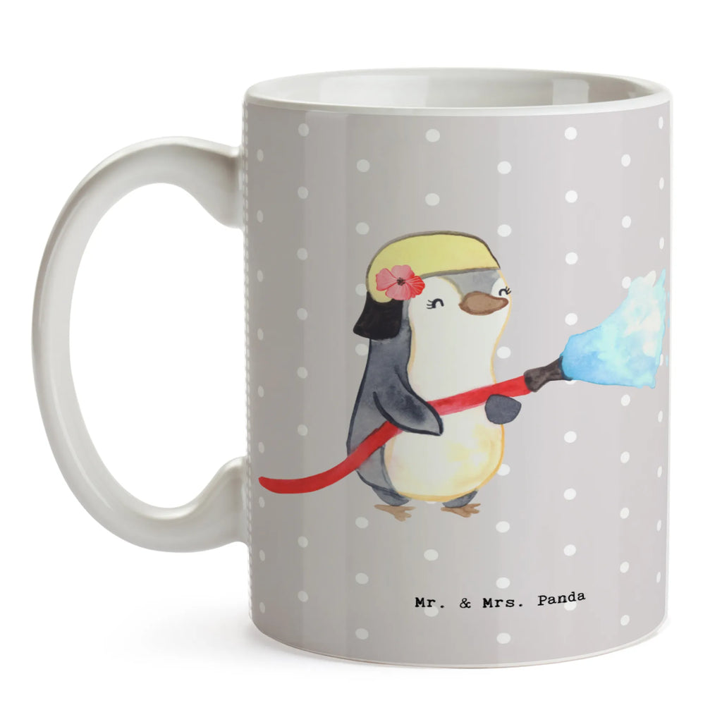 Tasse Feuerwehrfrau mit Herz Tasse, Kaffeetasse, Teetasse, Becher, Kaffeebecher, Teebecher, Keramiktasse, Porzellantasse, Büro Tasse, Geschenk Tasse, Tasse Sprüche, Tasse Motive, Kaffeetassen, Tasse bedrucken, Designer Tasse, Cappuccino Tassen, Schöne Teetassen, Beruf, Ausbildung, Jubiläum, Abschied, Rente, Kollege, Kollegin, Geschenk, Schenken, Arbeitskollege, Mitarbeiter, Firma, Danke, Dankeschön, Feuerwehrfrau, Feuerwehrhauptfrau, Brandschutz, Feuerwehr, freiwillige Feuerwehr