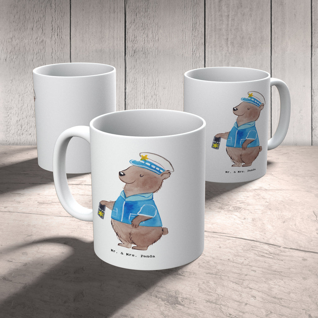 Tasse Polizeivollzugsbeamter mit Herz Tasse, Kaffeetasse, Teetasse, Becher, Kaffeebecher, Teebecher, Keramiktasse, Porzellantasse, Büro Tasse, Geschenk Tasse, Tasse Sprüche, Tasse Motive, Kaffeetassen, Tasse bedrucken, Designer Tasse, Cappuccino Tassen, Schöne Teetassen, Beruf, Ausbildung, Jubiläum, Abschied, Rente, Kollege, Kollegin, Geschenk, Schenken, Arbeitskollege, Mitarbeiter, Firma, Danke, Dankeschön, Polizeivollzugsbeamter, Polizist, Polizei