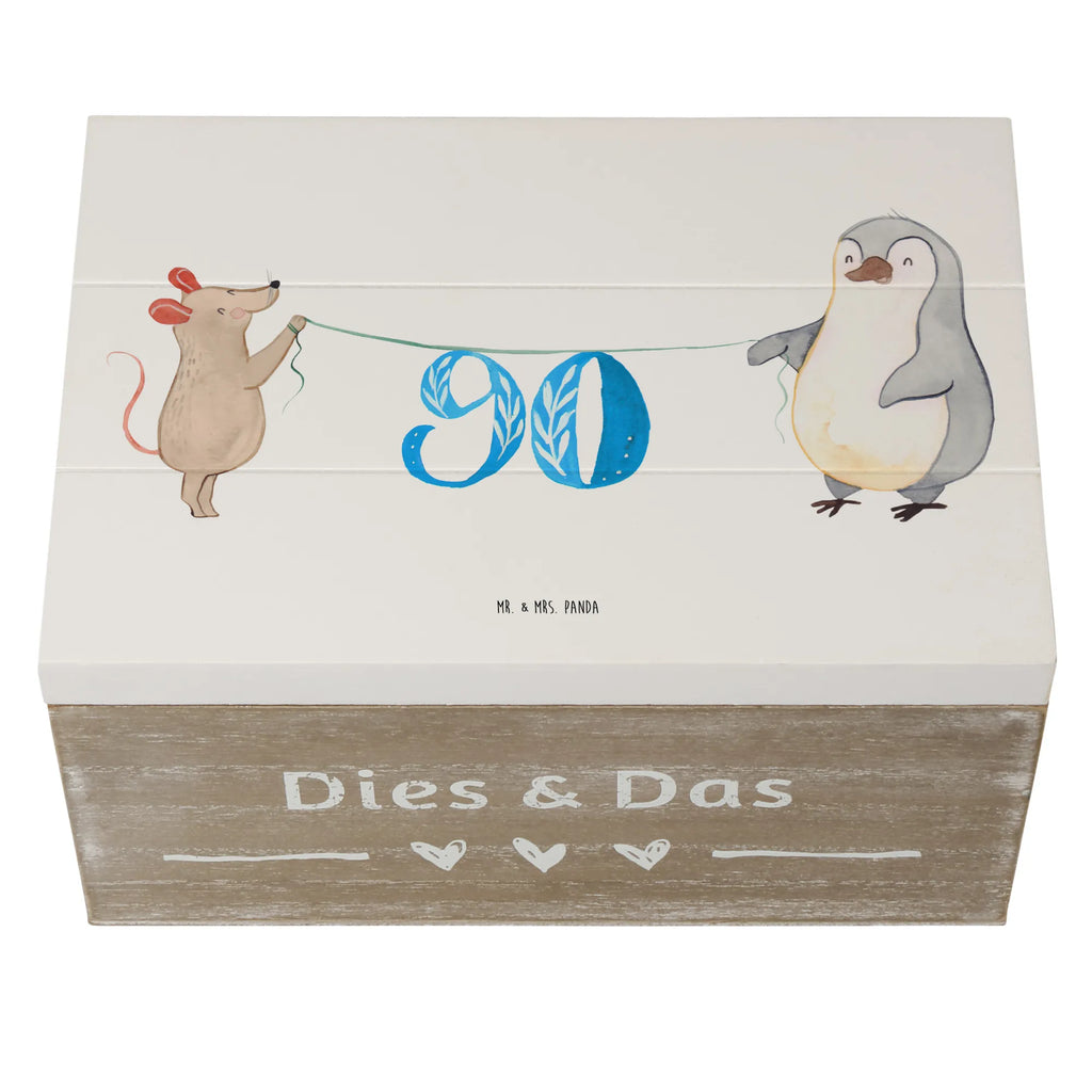 Holzkiste 90. Geburtstag Maus Pinguin Holzkiste, Kiste, Schatzkiste, Truhe, Schatulle, XXL, Erinnerungsbox, Erinnerungskiste, Dekokiste, Aufbewahrungsbox, Geschenkbox, Geschenkdose, Geburtstag, Geburtstagsgeschenk, Geschenk, Party, Feiern, Torte, Kuchen