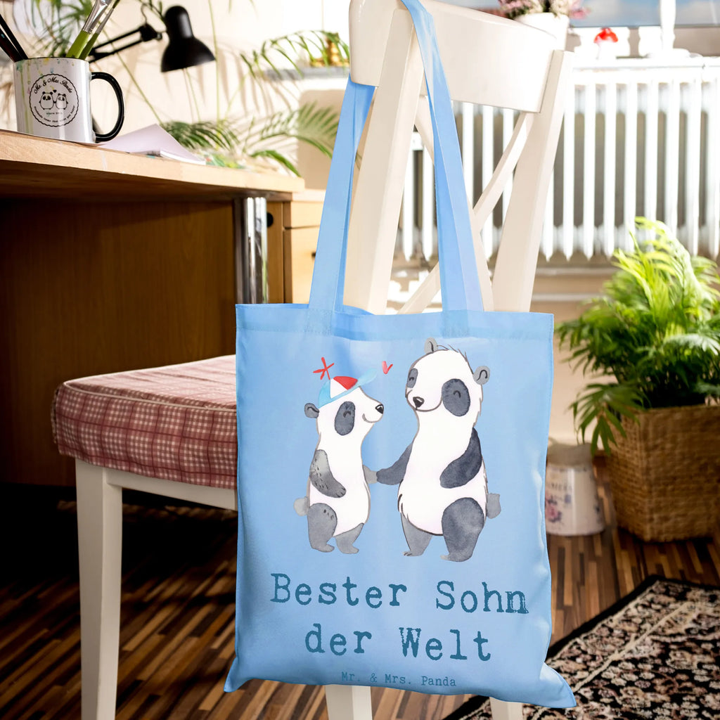 Tragetasche Panda Bester Sohn der Welt Beuteltasche, Beutel, Einkaufstasche, Jutebeutel, Stoffbeutel, Tasche, Shopper, Umhängetasche, Strandtasche, Schultertasche, Stofftasche, Tragetasche, Badetasche, Jutetasche, Einkaufstüte, Laptoptasche, für, Dankeschön, Geschenk, Schenken, Geburtstag, Geburtstagsgeschenk, Geschenkidee, Danke, Bedanken, Mitbringsel, Freude machen, Geschenktipp, Sohn, Sohnemann, Söhnchen, Bube, Bub, Nachwuchs, Nachkomme, Kind, Familie, Vater, Belohnung