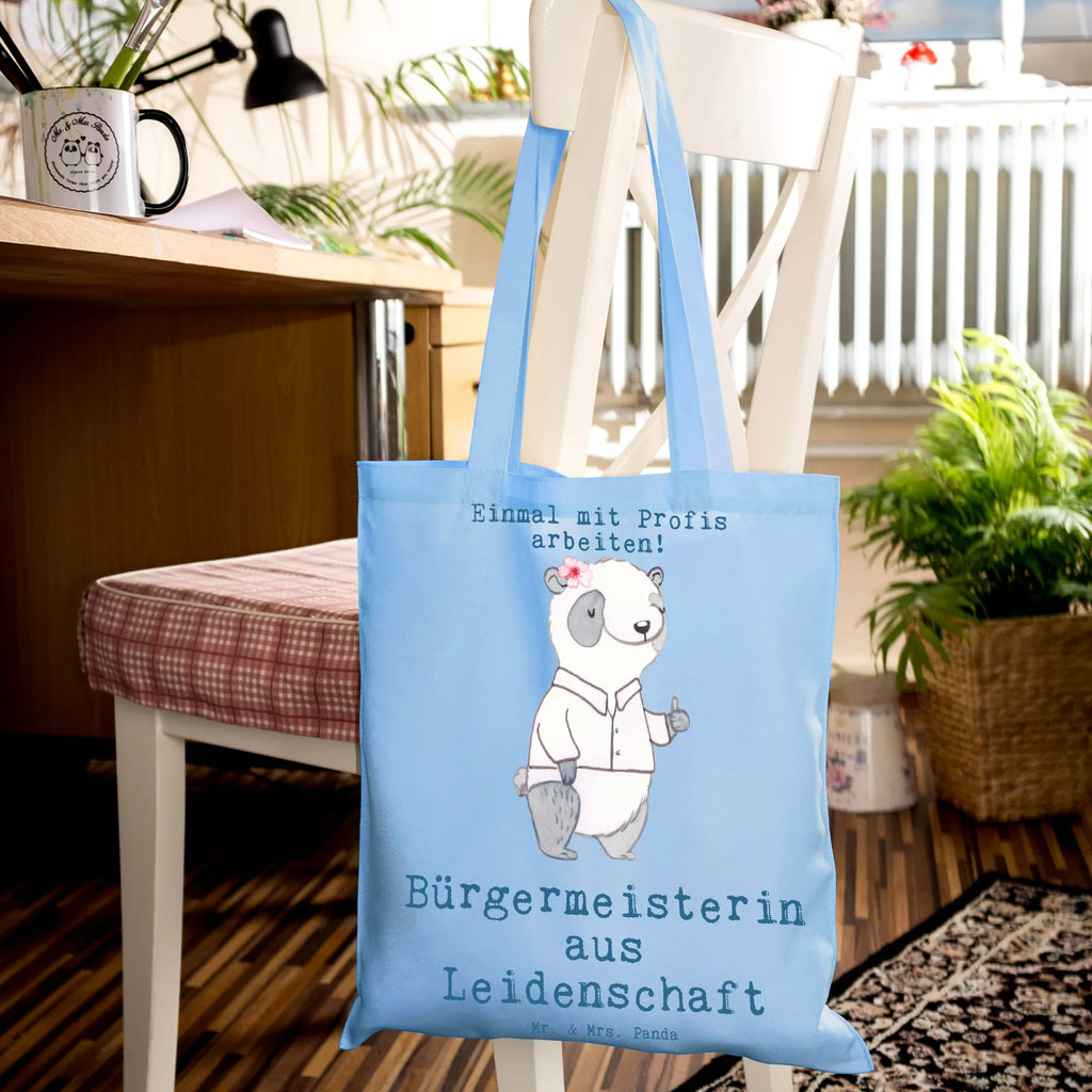 Tragetasche Bürgermeisterin aus Leidenschaft Beuteltasche, Beutel, Einkaufstasche, Jutebeutel, Stoffbeutel, Tasche, Shopper, Umhängetasche, Strandtasche, Schultertasche, Stofftasche, Tragetasche, Badetasche, Jutetasche, Einkaufstüte, Laptoptasche, Beruf, Ausbildung, Jubiläum, Abschied, Rente, Kollege, Kollegin, Geschenk, Schenken, Arbeitskollege, Mitarbeiter, Firma, Danke, Dankeschön, Bürgermeisterin Geschenk zum Amtsantritt, Amtseinführung, Bürgermeisterwahl, Stadt, Gemeinde, Wahlen, Oberbürgermeisterin, Rathaus