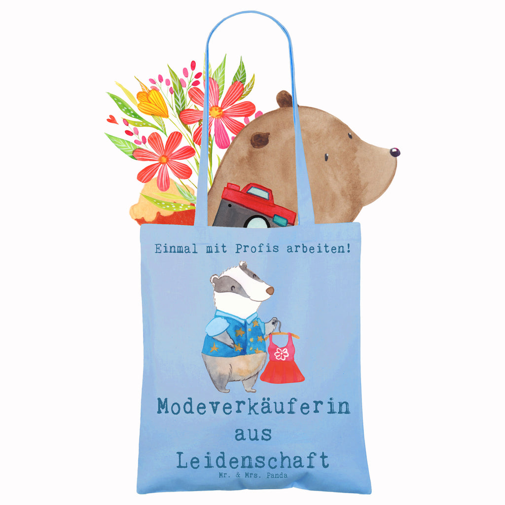 Tragetasche Modeverkäuferin aus Leidenschaft Beuteltasche, Beutel, Einkaufstasche, Jutebeutel, Stoffbeutel, Tasche, Shopper, Umhängetasche, Strandtasche, Schultertasche, Stofftasche, Tragetasche, Badetasche, Jutetasche, Einkaufstüte, Laptoptasche, Beruf, Ausbildung, Jubiläum, Abschied, Rente, Kollege, Kollegin, Geschenk, Schenken, Arbeitskollege, Mitarbeiter, Firma, Danke, Dankeschön, Modeverkäuferin, Verkäuferin, Fashion Store