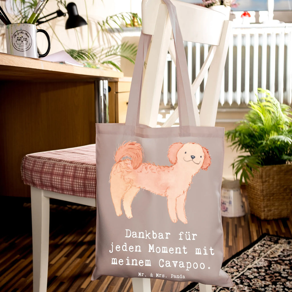 Tragetasche Cavapoo Moment Beuteltasche, Beutel, Einkaufstasche, Jutebeutel, Stoffbeutel, Tasche, Shopper, Umhängetasche, Strandtasche, Schultertasche, Stofftasche, Tragetasche, Badetasche, Jutetasche, Einkaufstüte, Laptoptasche, Hund, Hunderasse, Rassehund, Hundebesitzer, Geschenk, Tierfreund, Schenken, Welpe, Cavapoo, Cavoodle