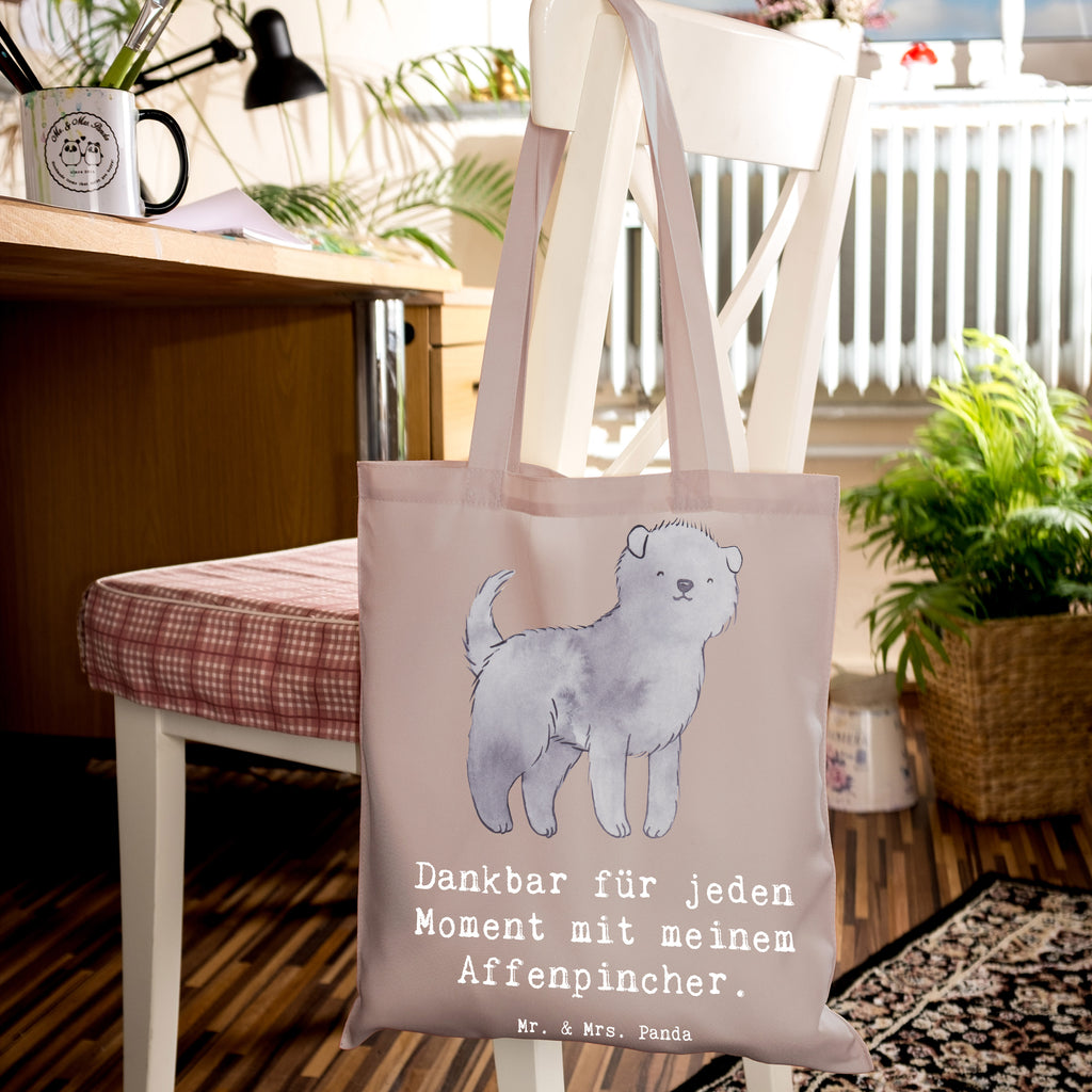 Tragetasche Affenpincher Moment Beuteltasche, Beutel, Einkaufstasche, Jutebeutel, Stoffbeutel, Tasche, Shopper, Umhängetasche, Strandtasche, Schultertasche, Stofftasche, Tragetasche, Badetasche, Jutetasche, Einkaufstüte, Laptoptasche, Hund, Hunderasse, Rassehund, Hundebesitzer, Geschenk, Tierfreund, Schenken, Welpe, Affenpincher