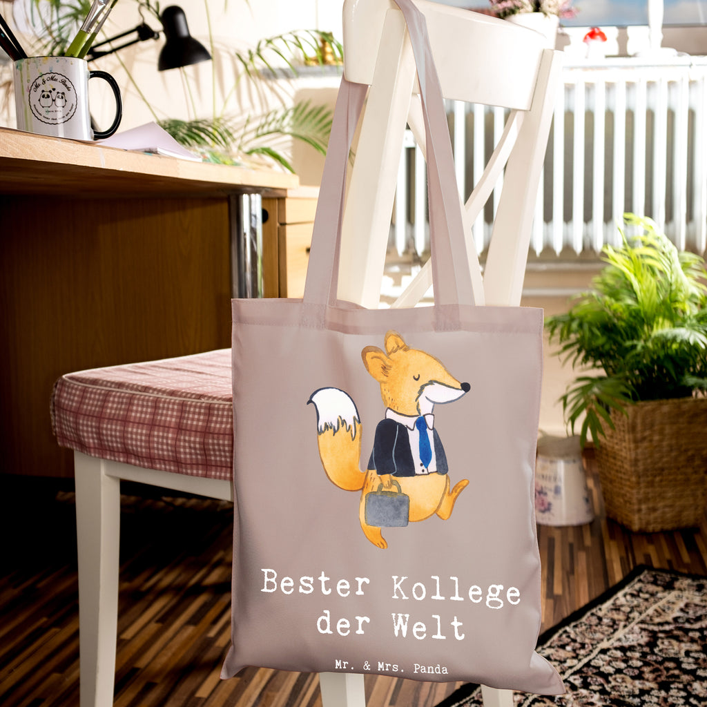 Tragetasche Fuchs Bester Kollege der Welt Beuteltasche, Beutel, Einkaufstasche, Jutebeutel, Stoffbeutel, Tasche, Shopper, Umhängetasche, Strandtasche, Schultertasche, Stofftasche, Tragetasche, Badetasche, Jutetasche, Einkaufstüte, Laptoptasche, für, Dankeschön, Geschenk, Schenken, Geburtstag, Geburtstagsgeschenk, Geschenkidee, Danke, Bedanken, Mitbringsel, Freude machen, Geschenktipp, Arbeitskollege, Kollege, Büro, Abschiedsgeschenk, Ruhestand, Arbeit, Mitarbeiter, Berufsgenosse, Beruf