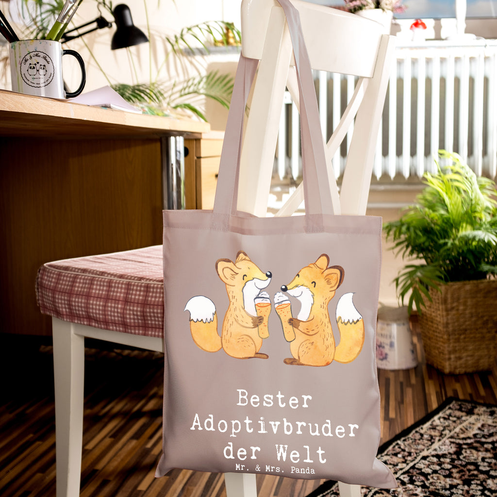 Tragetasche Fuchs Bester Adoptivbruder der Welt Beuteltasche, Beutel, Einkaufstasche, Jutebeutel, Stoffbeutel, Tasche, Shopper, Umhängetasche, Strandtasche, Schultertasche, Stofftasche, Tragetasche, Badetasche, Jutetasche, Einkaufstüte, Laptoptasche, für, Dankeschön, Geschenk, Schenken, Geburtstag, Geburtstagsgeschenk, Geschenkidee, Danke, Bedanken, Mitbringsel, Freude machen, Geschenktipp, Adoptivbruder, adoptiert, Bruder, Brudi, Geschwister, Bruderherz, Schwester, Familie, Kleinigkeit, Brother, Bester, Sohn