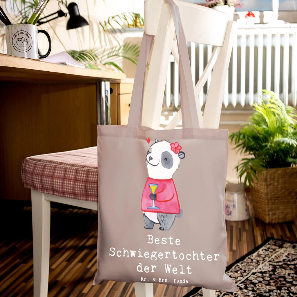 Tragetasche Panda Beste Schwiegertochter der Welt Beuteltasche, Beutel, Einkaufstasche, Jutebeutel, Stoffbeutel, Tasche, Shopper, Umhängetasche, Strandtasche, Schultertasche, Stofftasche, Tragetasche, Badetasche, Jutetasche, Einkaufstüte, Laptoptasche, für, Dankeschön, Geschenk, Schenken, Geburtstag, Geburtstagsgeschenk, Geschenkidee, Danke, Bedanken, Mitbringsel, Freude machen, Geschenktipp, Schwiegertochter, Tochter, Ehefrau des Sohns, Frau, angeheiratet, Hochzeit