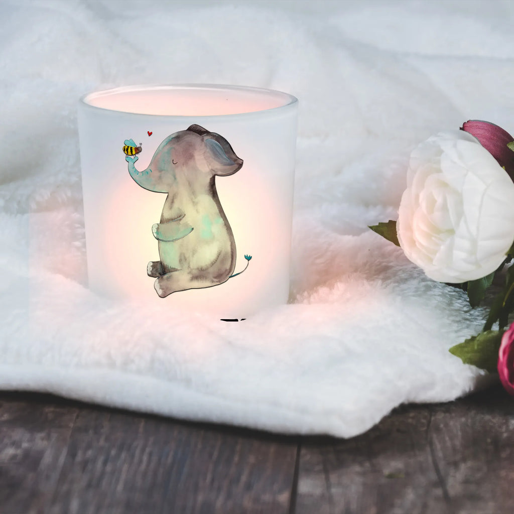 Personalisiertes Windlicht Elefant Biene Personalisiertes Windlicht, Personalisiertes Windlicht Glas, Personalisiertes Teelichtglas, Personalisierter Teelichthalter, Personalisiertes Kerzenglas, Personalisierte Kerze, Personalisiertes Teelicht, Windlicht mit Namen, Windlicht Glas mit Namen, Teelichtglas mit Namen, Teelichthalter mit Namen, Teelichter mit Namen, Kerzenglas mit Namen, Kerze mit Namen, Teelicht mit Namen, Namenspersonalisierung, Name, selbst gestalten, Wunschtext, Bedrucken, Tiermotive, Gute Laune, lustige Sprüche, Tiere, Elefant, Biene, Liebe, Liebesbeweis, Jahrestag, Liebesgeschenk, Heiratsantrag, Hochzeitsgeschenk, Liebesspruch