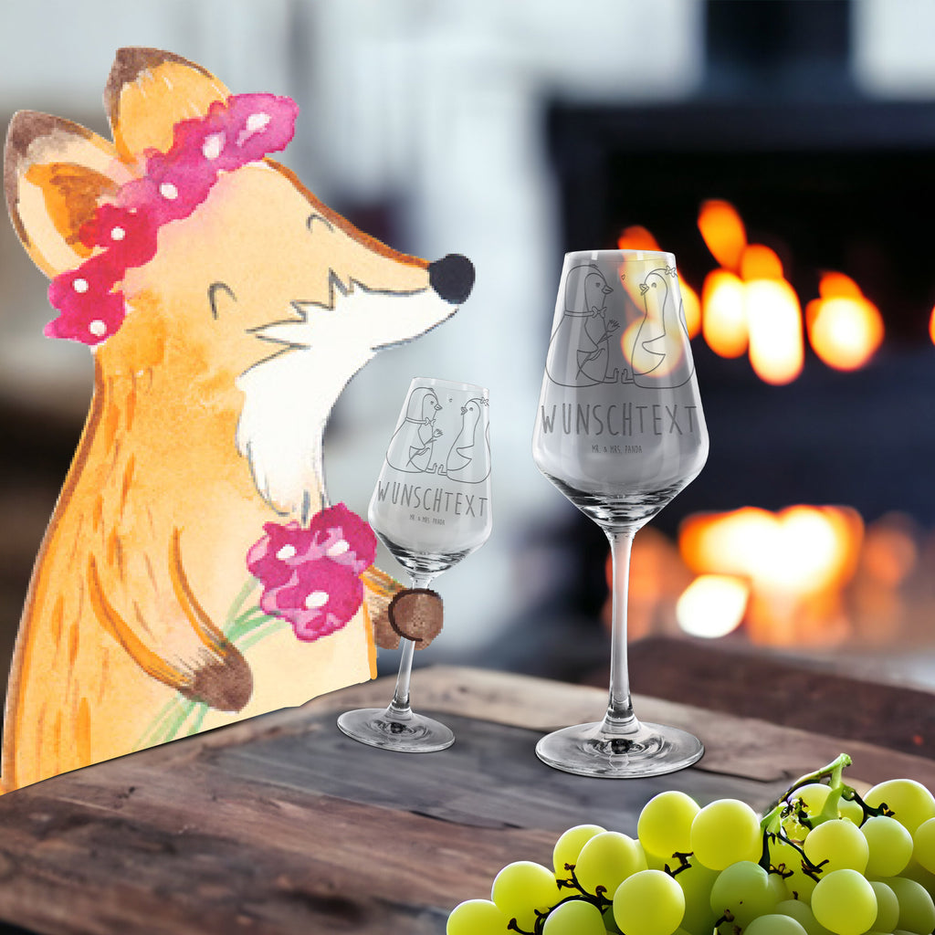 Personalisiertes Weißwein Glas Pinguin Pärchen Personalisiertes Weißweinglas, Personalisiertes Weinglas, Personalisiertes Weißwein Glas, Personalisiertes Weinglas mit Gravur, Personalisiertes Geschenk für Weinliebhaber, Personalisierte Spülmaschinenfeste Weingläser, Personalisierte Weinaccessoires, Weißweinglas mit Namen, Weinglas mit Namen, Weißwein Glas mit Namen, Weinglas mit Gravur mit Namen, Geschenk für Weinliebhaber mit Namen, Spülmaschinenfeste Weingläser mit Namen, Hochwertige Weinaccessoires mit Namen, Pinguin, Pinguine, Liebe, Liebespaar, Liebesbeweis, Liebesgeschenk, Verlobung, Jahrestag, Hochzeitstag, Hochzeit, Hochzeitsgeschenk, große Liebe, Traumpaar