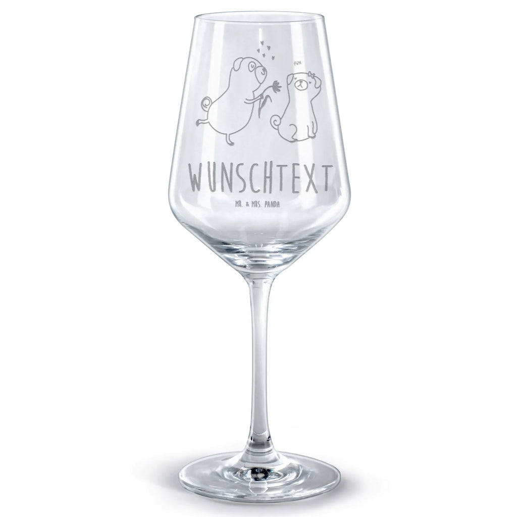 Personalisiertes Rotwein Glas Mops Verliebt Personalisiertes Rotweinglas, Personalisiertes Weinglas, Personalisiertes Rotwein Glas, Personalisiertes Weinglas mit Gravur, Personalisiertes Geschenk für Weinliebhaber, Personalisierte Spülmaschinenfeste Weingläser, Personalisiert Weinaccessoires, Rotweinglas mit Namen, Weinglas mit Namen, Rotwein Glas mit Namen, Weinglas mit Gravur mit Namen, Geschenk für Weinliebhaber mit Namen, Spülmaschinenfeste Weingläser mit Namen, Hochwertige Weinaccessoires mit Namen, Hund, Hundemotiv, Haustier, Hunderasse, Tierliebhaber, Hundebesitzer, Sprüche, Mops, Möpse, Hundeliebe, verliebt, Liebe, Liebesspruch. Verlobt, Geschenk Freund, Partner