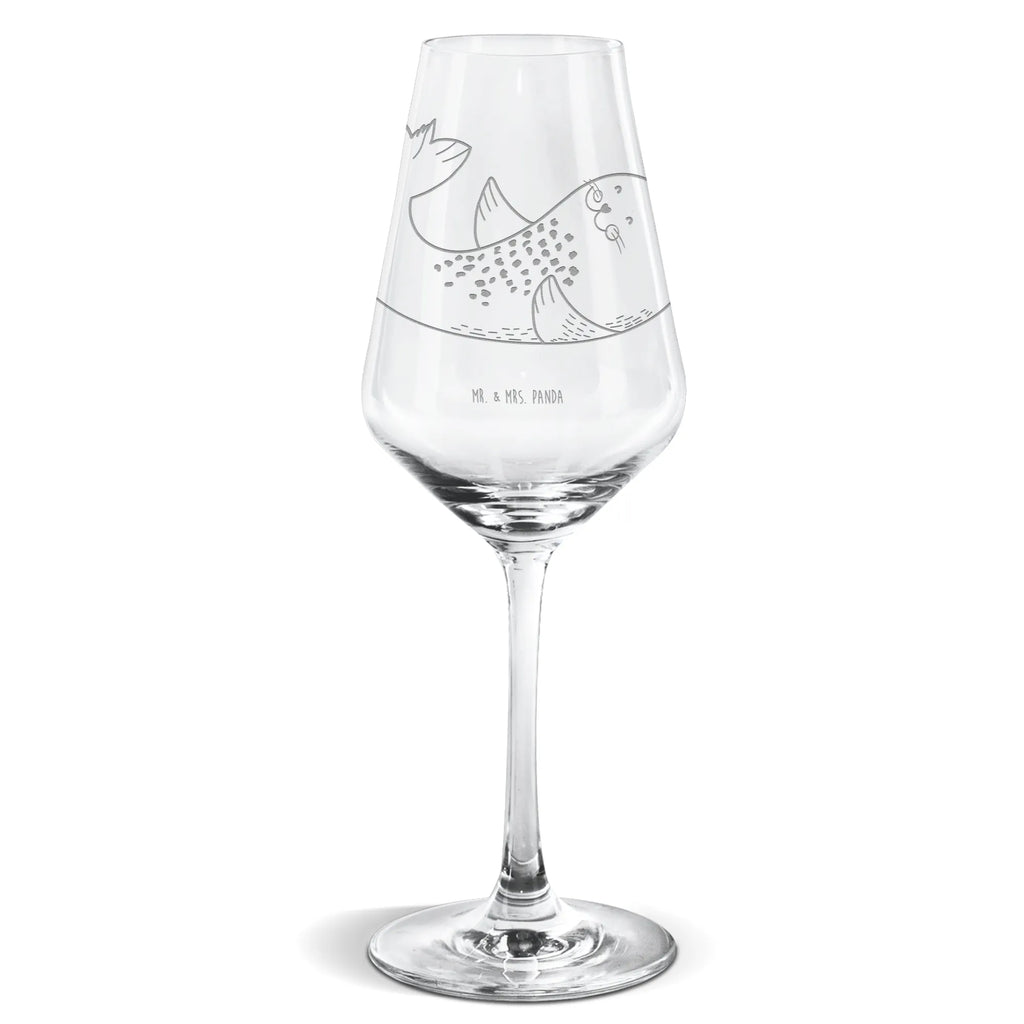 Weißwein Glas Robbe liegend Weißweinglas, Weinglas, Weißwein Glas, Weinglas mit Gravur, Geschenk für Weinliebhaber, Spülmaschinenfeste Weingläser, Hochwertige Weinaccessoires, Tiermotive, Gute Laune, lustige Sprüche, Tiere, Robbe, Robben, Seehund, Strand, Meerestier, Ostsee, Nordsee, Lachen, Freude