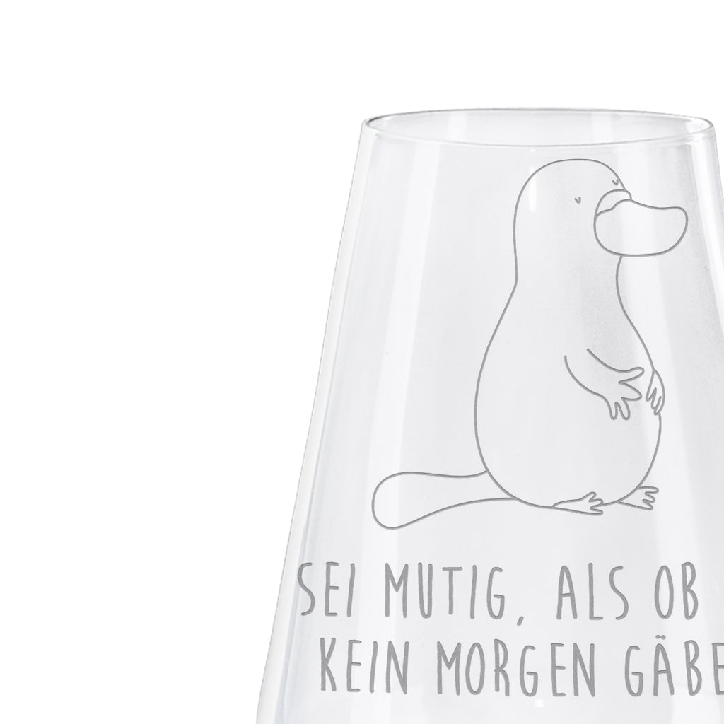 Weißwein Glas Schnabeltier mutig Weißweinglas, Weinglas, Weißwein Glas, Weinglas mit Gravur, Geschenk für Weinliebhaber, Spülmaschinenfeste Weingläser, Hochwertige Weinaccessoires, Meerestiere, Meer, Urlaub, Schnabeltier, Mut, mutig, Lebensweisheit, Schnabeltiere, Motivation, Training, Büro, Arbeit, Neuanfang, Neustart, Weltreise, Raodtrip