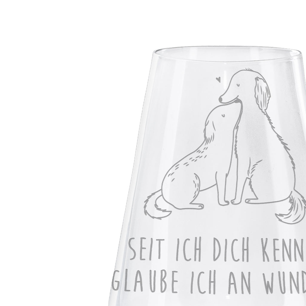 Weißwein Glas Hunde Liebe Weißweinglas, Weinglas, Weißwein Glas, Weinglas mit Gravur, Geschenk für Weinliebhaber, Spülmaschinenfeste Weingläser, Hochwertige Weinaccessoires, Hund, Hundemotiv, Haustier, Hunderasse, Tierliebhaber, Hundebesitzer, Sprüche, Liebe, Hund. Hunde, Kuss, Vertrauen, Kuscheln, Herz