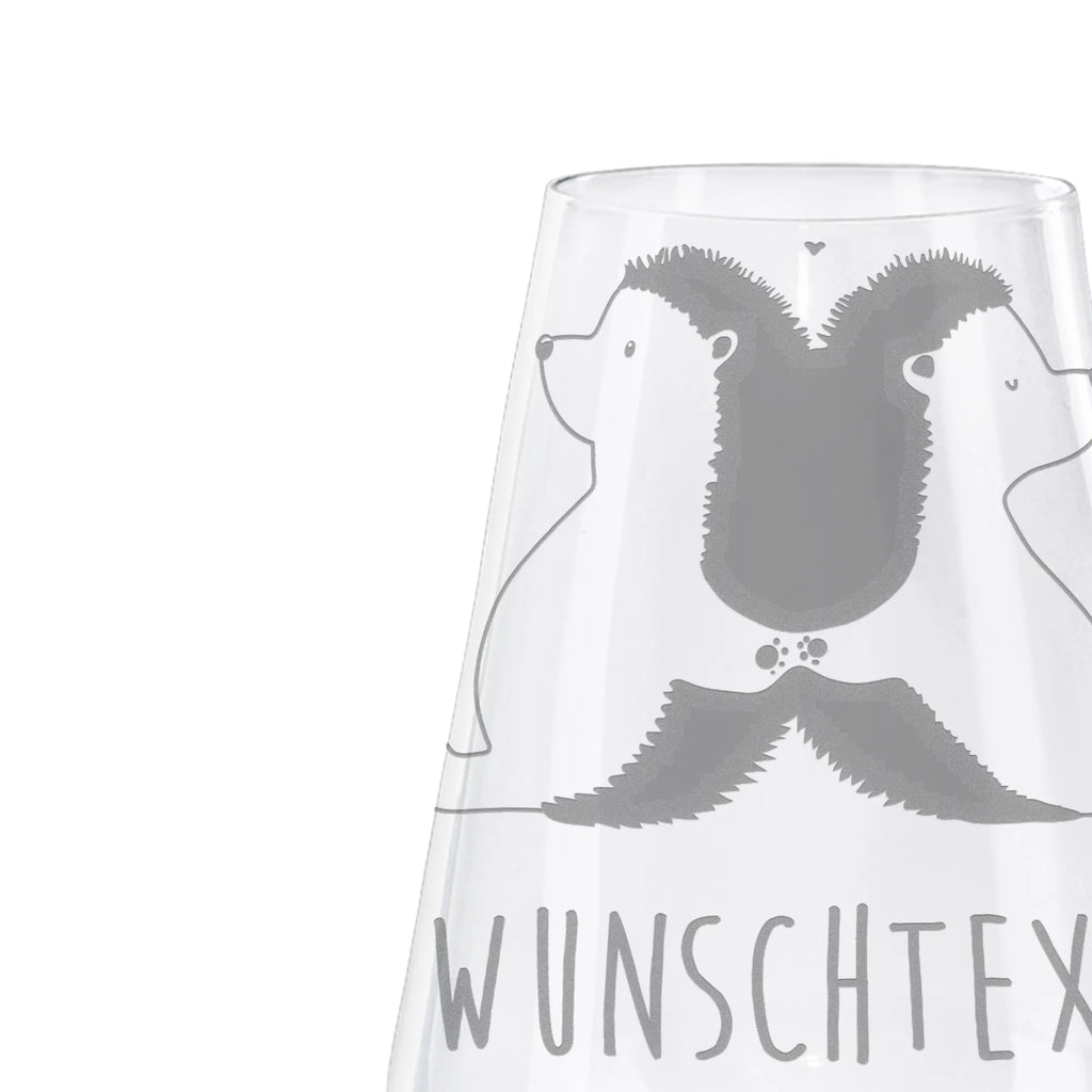 Personalisiertes Weißwein Glas Igel händchenhaltend Personalisiertes Weißweinglas, Personalisiertes Weinglas, Personalisiertes Weißwein Glas, Personalisiertes Weinglas mit Gravur, Personalisiertes Geschenk für Weinliebhaber, Personalisierte Spülmaschinenfeste Weingläser, Personalisierte Weinaccessoires, Weißweinglas mit Namen, Weinglas mit Namen, Weißwein Glas mit Namen, Weinglas mit Gravur mit Namen, Geschenk für Weinliebhaber mit Namen, Spülmaschinenfeste Weingläser mit Namen, Hochwertige Weinaccessoires mit Namen, Liebe, Partner, Freund, Freundin, Ehemann, Ehefrau, Heiraten, Verlobung, Heiratsantrag, Liebesgeschenk, Jahrestag, Hocheitstag, Igel, Igelliebe, Hand in Hand, Liebesbeweis, große Liebe, Liebesbotschaft, Hochzeit, Lieblingsmensch, Gemeinsamkeit, Love, Geschenk für zwei