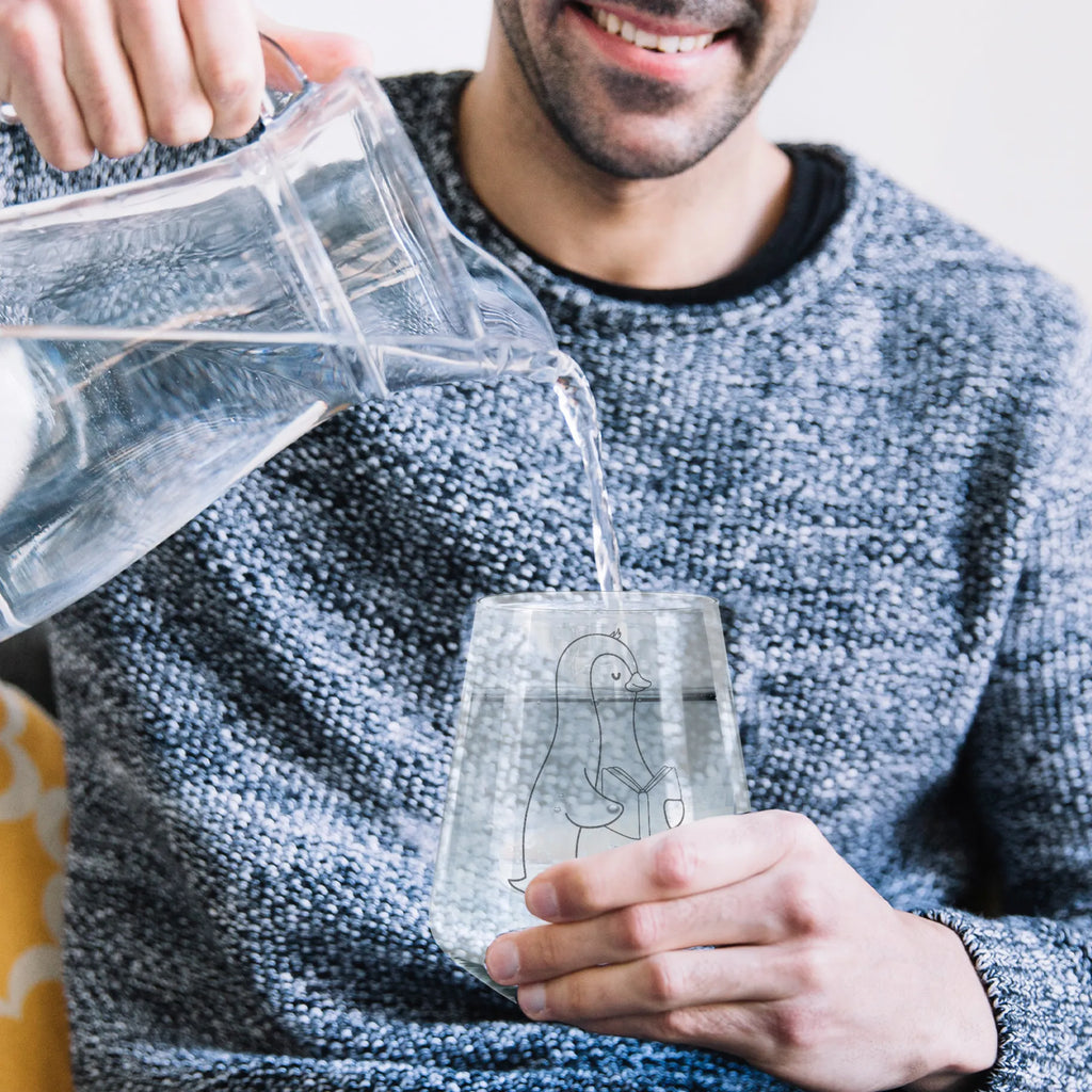 Trinkglas Pinguin Buch Trinkglas, Trinkglas mit Gravur, Wasserglas, Spülmaschinenfeste Trinkglser, Glas, Gläser, Trinkgläser, Wassergläser, Design Glas, Schöne Trinkgläser, Moderne Trinkgläser, Trinkgläser bunt, Saftgläser, Pinguin, Pinguine, Buch, Lesen, Bücherwurm, Nichtstun, Faulenzen, Ferien, Urlaub, Freizeit