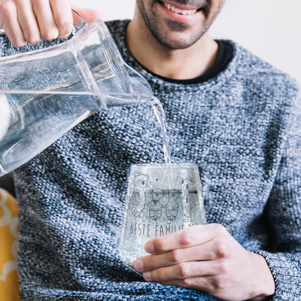 Trinkglas Koala Familie zwei Trinkglas, Trinkglas mit Gravur, Wasserglas, Spülmaschinenfeste Trinkglser, Glas, Gläser, Trinkgläser, Wassergläser, Design Glas, Schöne Trinkgläser, Moderne Trinkgläser, Trinkgläser bunt, Saftgläser, Familie, Vatertag, Muttertag, Bruder, Schwester, Mama, Papa, Oma, Opa, Koala, Koalabär, beste Familie, Familienzeit, Familienleben, Koalafamilie, Lieblingsfamilie