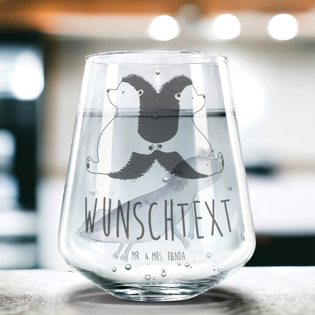 Personalisiertes Trinkglas Igel händchenhaltend Trinkglas, Trinkglas mit Gravur, Wasserglas, Spülmaschinenfeste Trinkglser, Liebe, Partner, Freund, Freundin, Ehemann, Ehefrau, Heiraten, Verlobung, Heiratsantrag, Liebesgeschenk, Jahrestag, Hocheitstag, Igel, Igelliebe, Hand in Hand, Liebesbeweis, große Liebe, Liebesbotschaft, Hochzeit, Lieblingsmensch, Gemeinsamkeit, Love, Geschenk für zwei