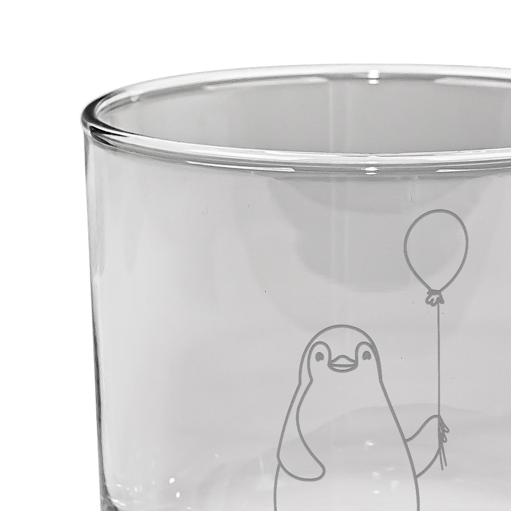 Whiskey Glas Pinguin Luftballon Whiskeylgas, Whiskey Glas, Whiskey Glas mit Gravur, Whiskeyglas mit Spruch, Whiskey Glas mit Sprüchen, Pinguin, Pinguine, Luftballon, Tagträume, Lebenslust, Geschenk Freundin, Geschenkidee, beste Freundin, Motivation, Neustart, neues Leben, Liebe, Glück