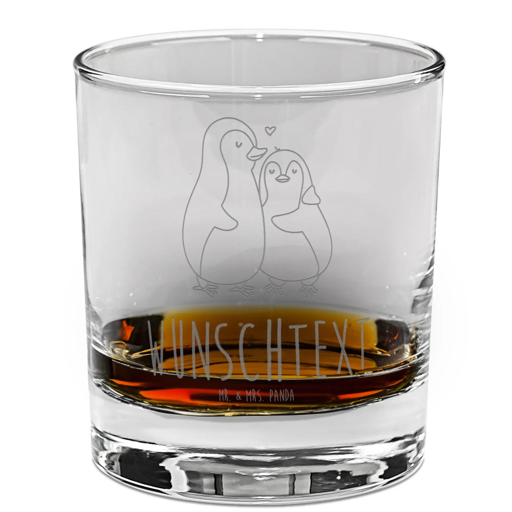 Personalisiertes Whiskey Glas Pinguin umarmend Whiskeylgas, Whiskey Glas, Whiskey Glas mit Gravur, Whiskeyglas mit Spruch, Whiskey Glas mit Sprüchen, Pinguin, Liebe, Liebespaar, Liebesbeweis, Liebesgeschenk, Verlobung, Jahrestag, Hochzeitstag, Hochzeit, Hochzeitsgeschenk