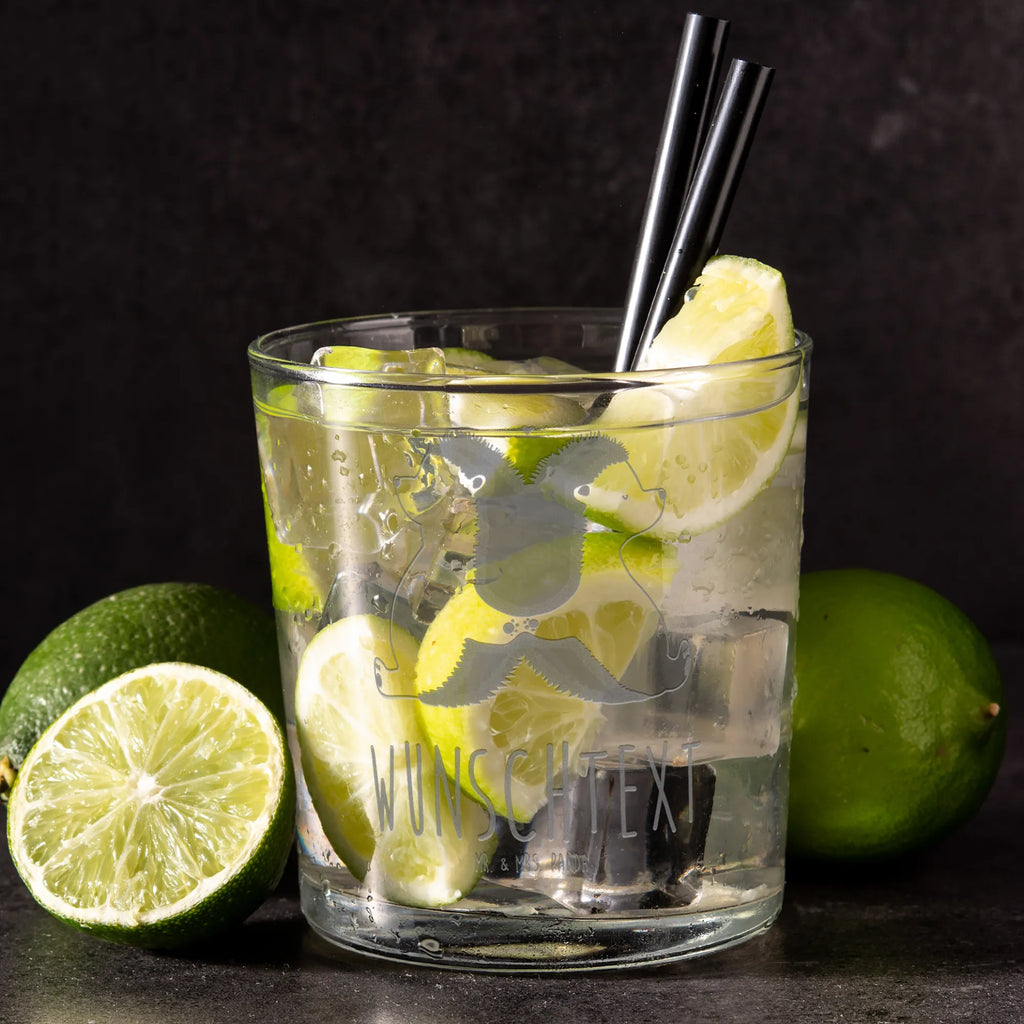 Personalisiertes Gin Glas Igel händchenhaltend Personalisiertes Ginglas, Personalisiertes Gin Glas, Personalisiertes Gin Glas mit Gravur, Personalisiertes Gin Glas mit Spruch, Personalisiertes Gin Glas mit Sprüchen, Ginglas mit Wunschtext, Liebe, Partner, Freund, Freundin, Ehemann, Ehefrau, Heiraten, Verlobung, Heiratsantrag, Liebesgeschenk, Jahrestag, Hocheitstag, Igel, Igelliebe, Hand in Hand, Liebesbeweis, große Liebe, Liebesbotschaft, Hochzeit, Lieblingsmensch, Gemeinsamkeit, Love, Geschenk für zwei